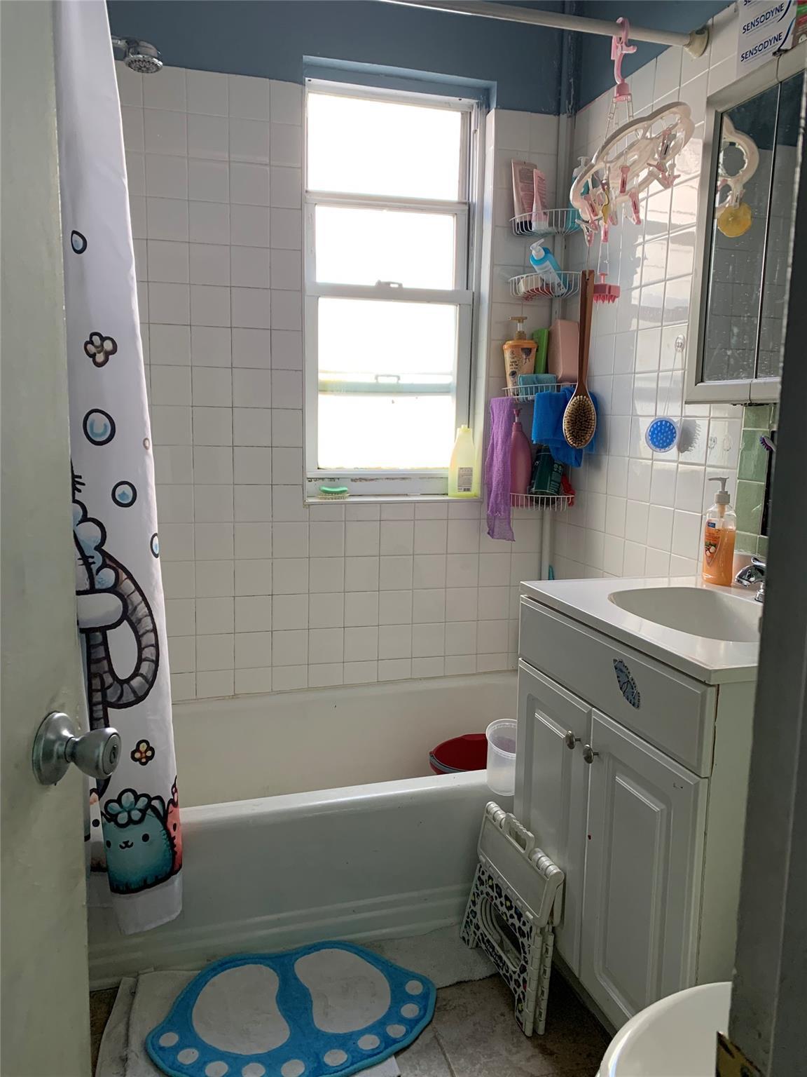 Single Family 33  Brooklyn, NY 11234, MLS-830323-18