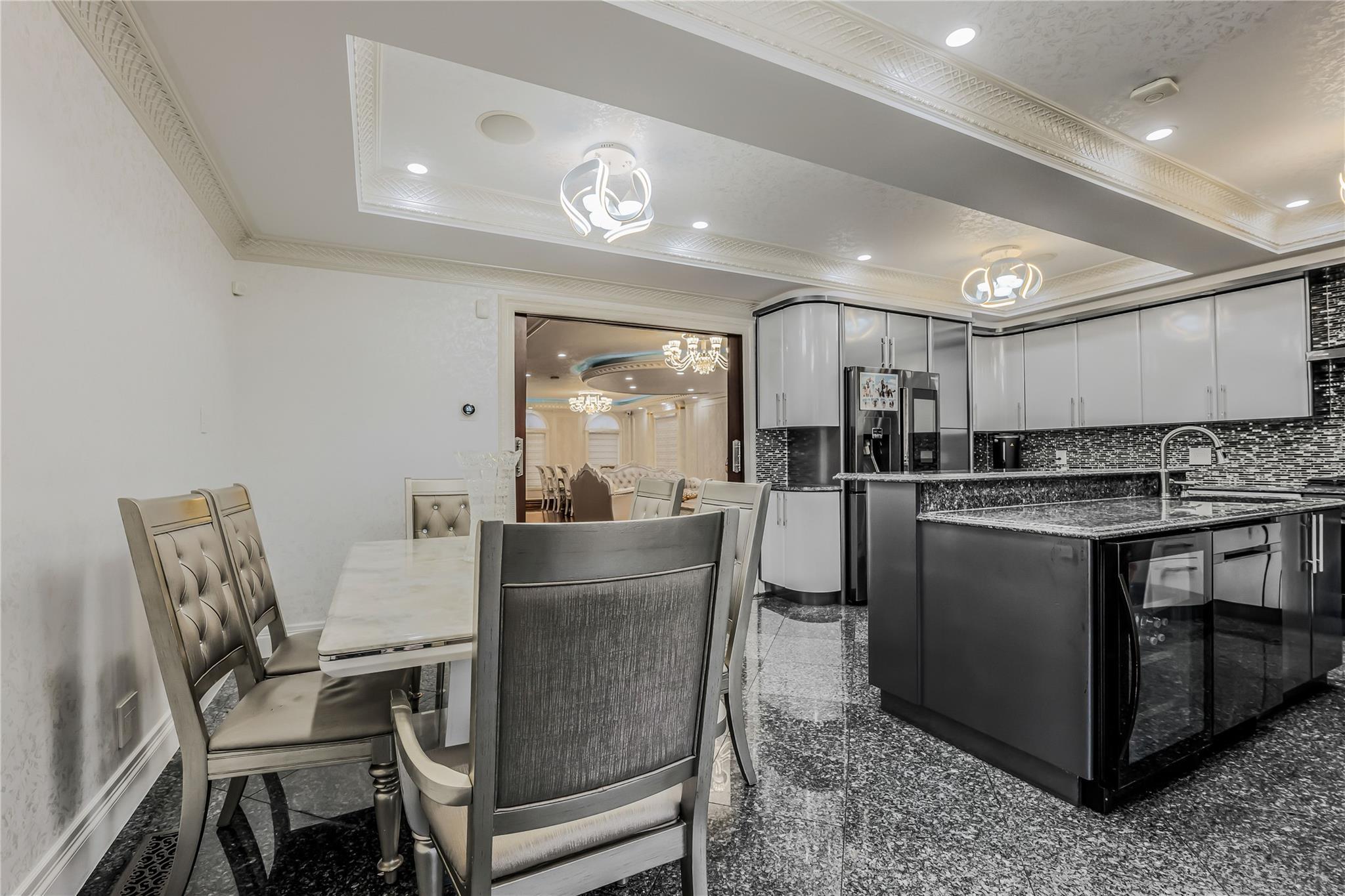 Single Family 180  Queens, NY 11365, MLS-830347-7