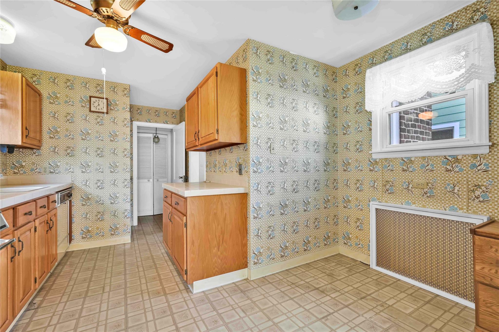 Single Family 239th  Queens, NY 11426, MLS-830403-10
