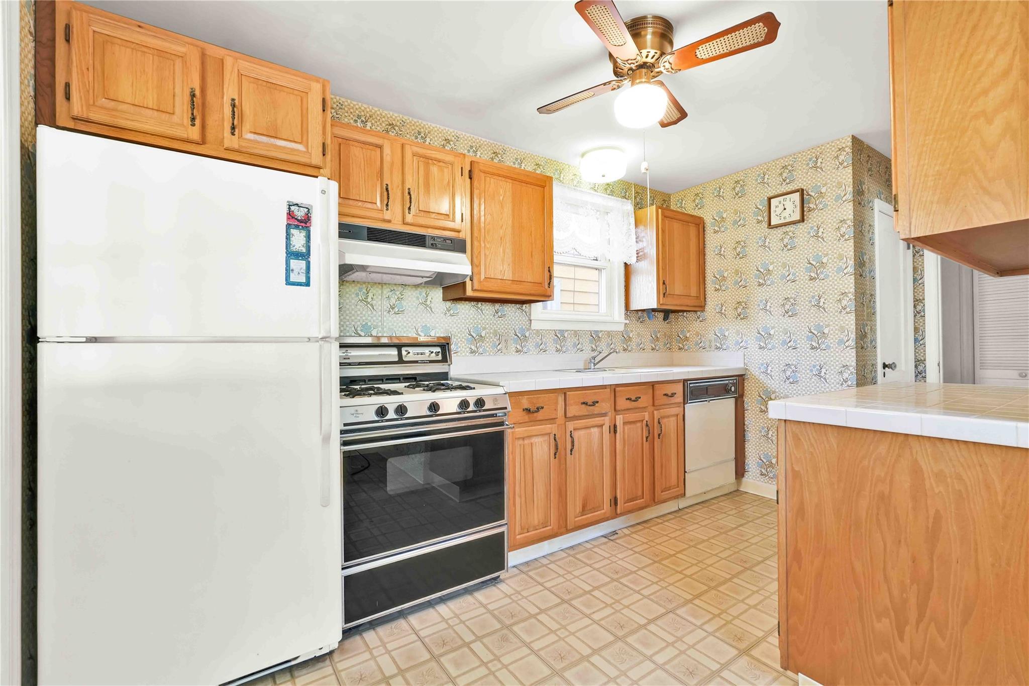 Single Family 239th  Queens, NY 11426, MLS-830403-11