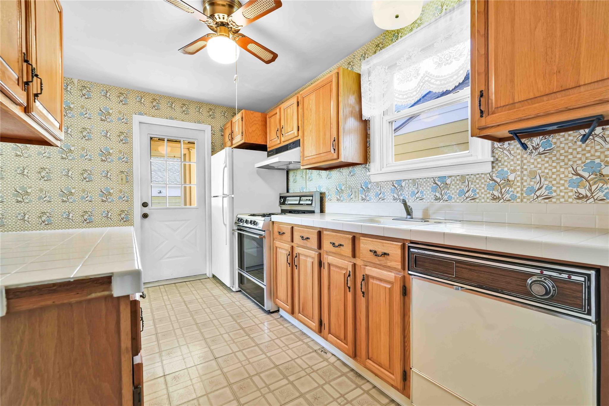 Single Family 239th  Queens, NY 11426, MLS-830403-9