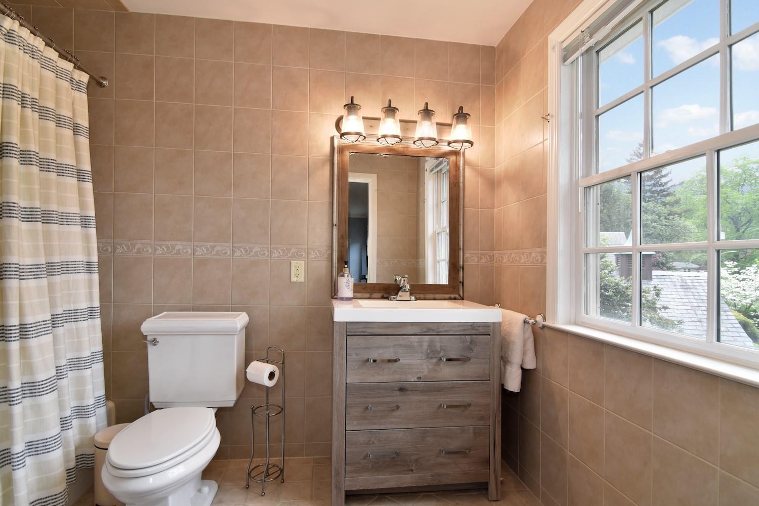 Single Family Hazen  Westchester County, NY 10803, MLS-830424-16