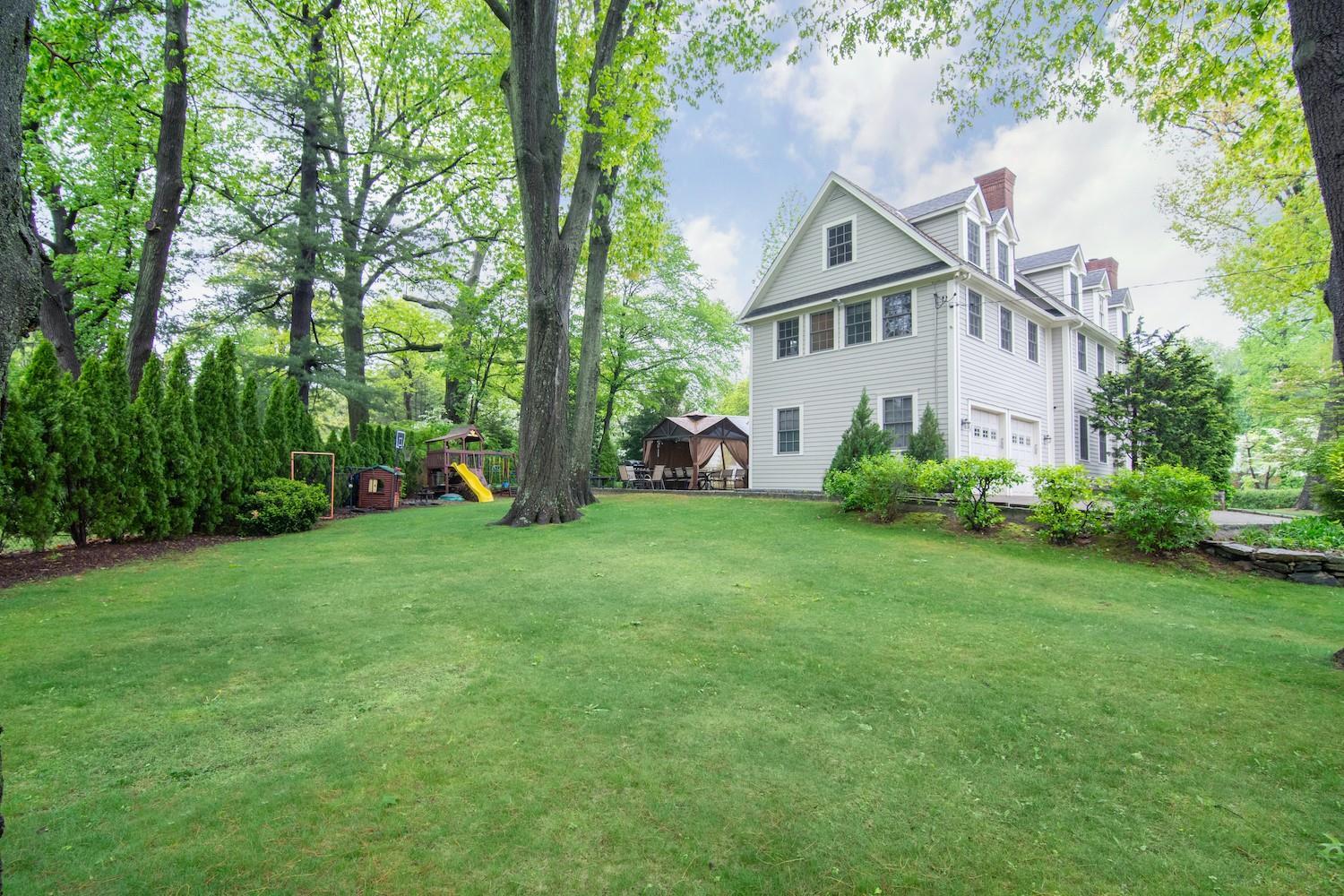 Single Family Hazen  Westchester County, NY 10803, MLS-830424-21