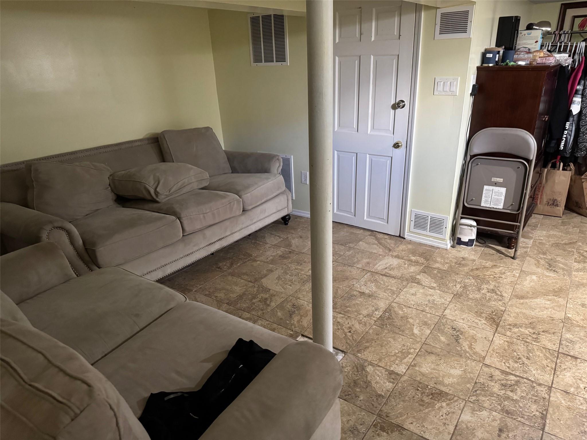 Single Family School  Nassau County, NY 11565, MLS-830492-18