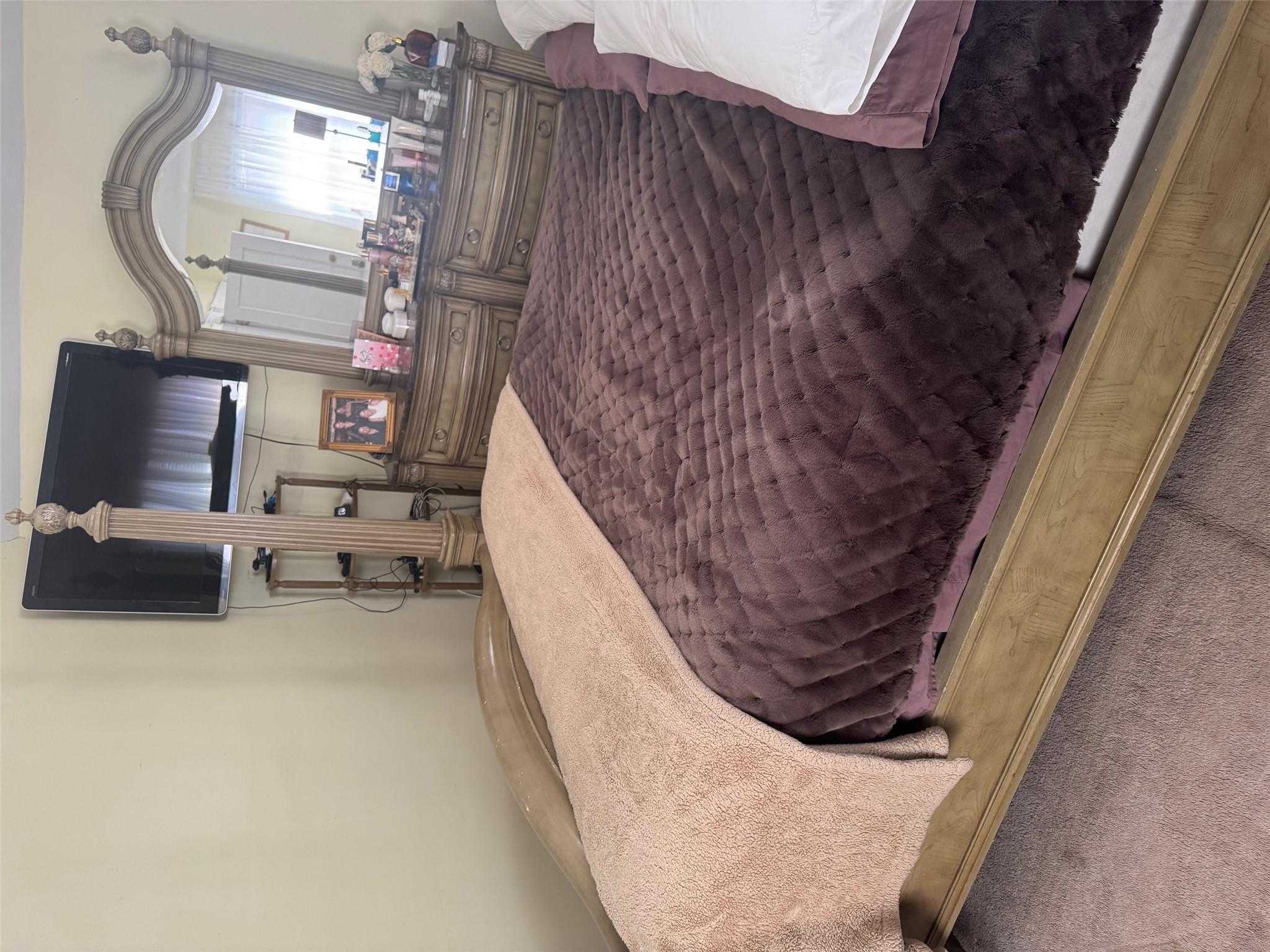 Single Family School  Nassau County, NY 11565, MLS-830492-7