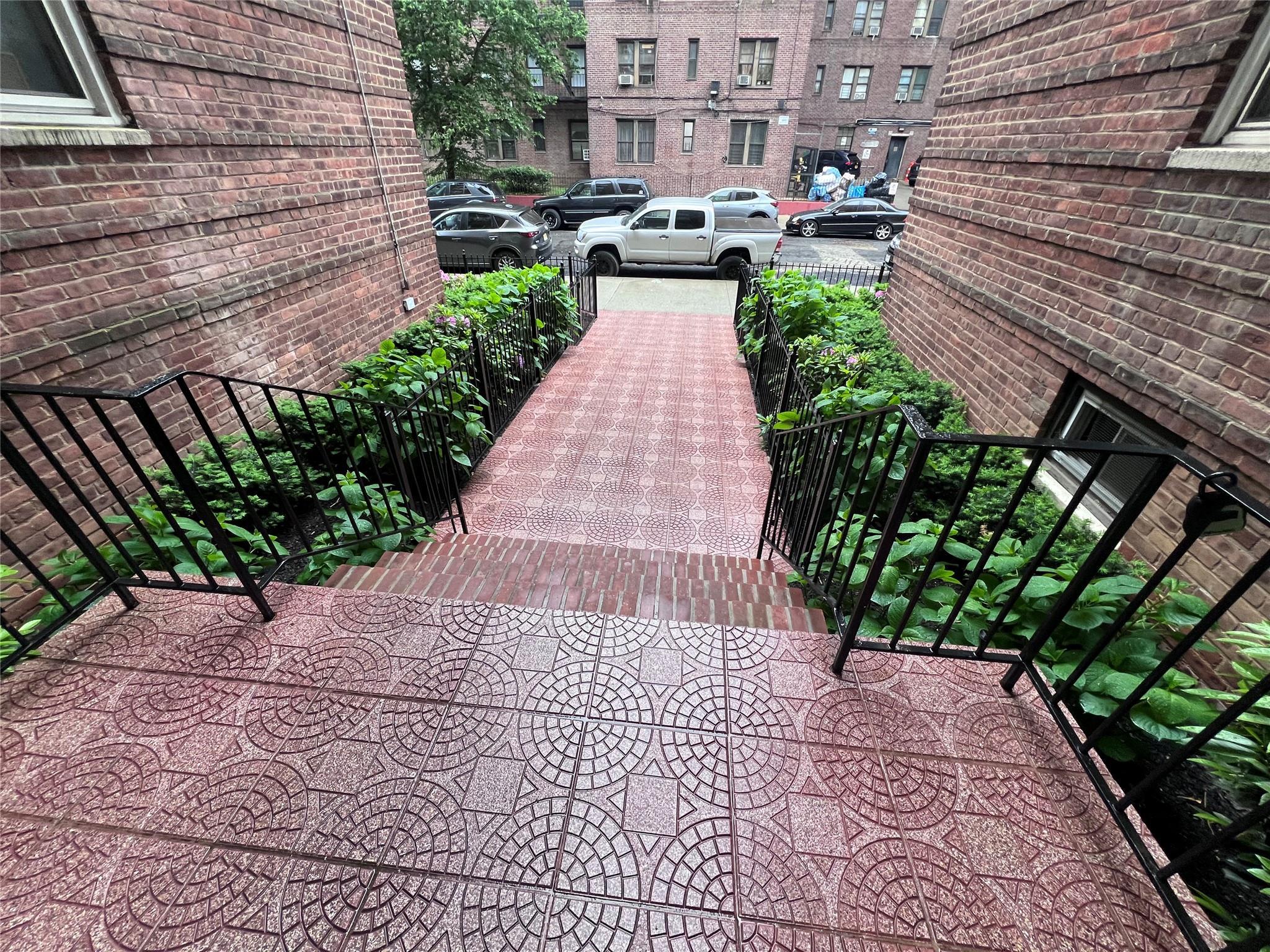 Coop Barnes  Bronx, NY 10462, MLS-830519-2