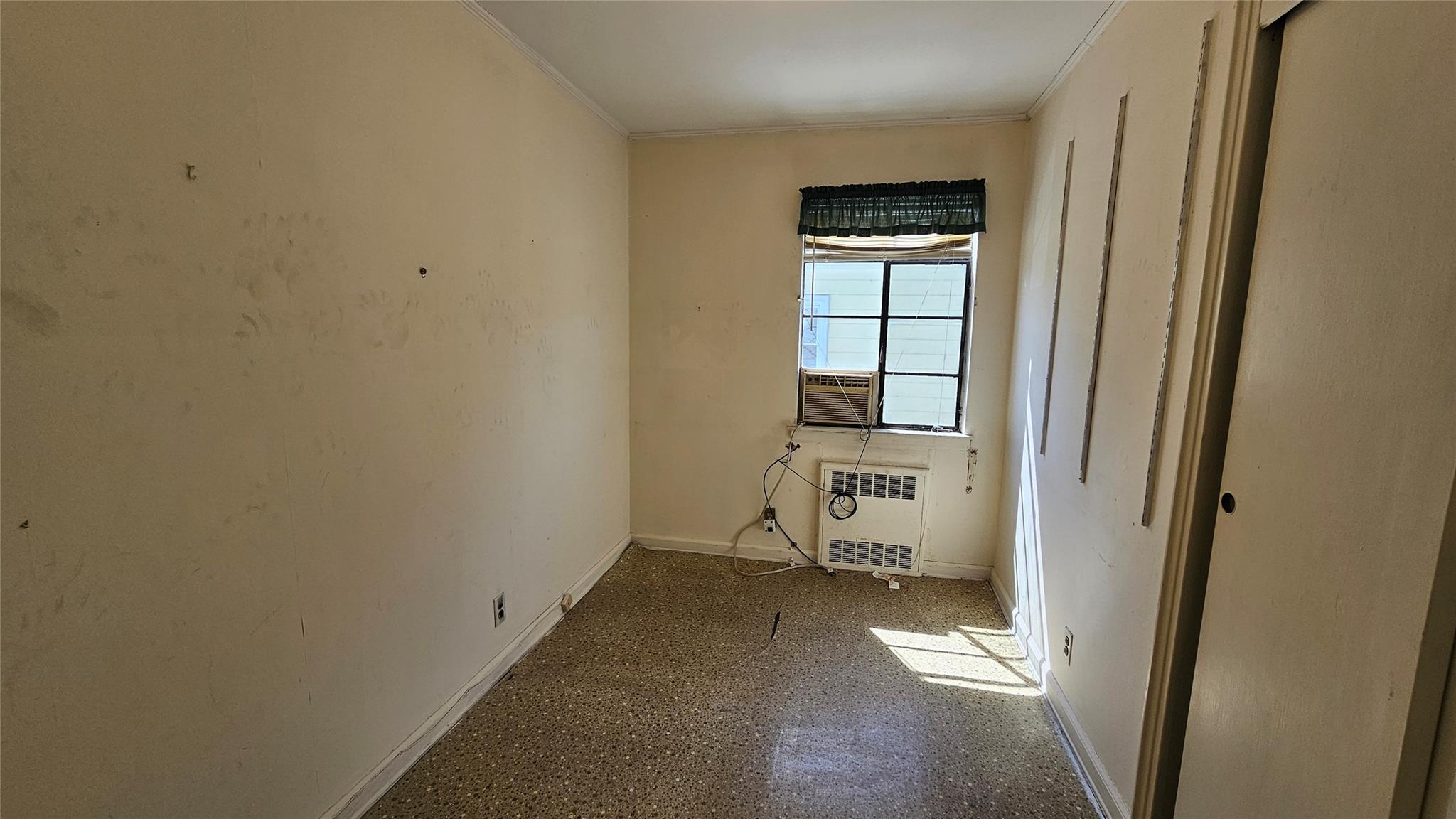 Single Family 201 Street  Queens, NY 11364, MLS-830534-11