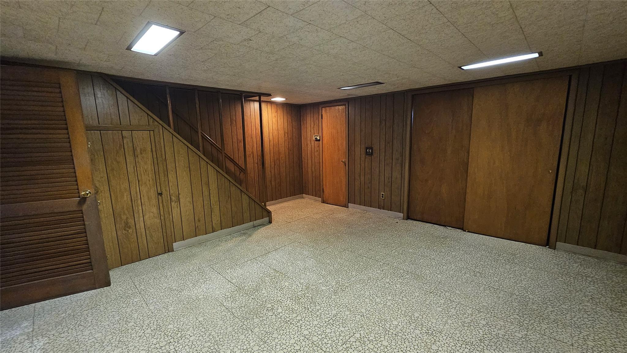 Single Family 201 Street  Queens, NY 11364, MLS-830534-14