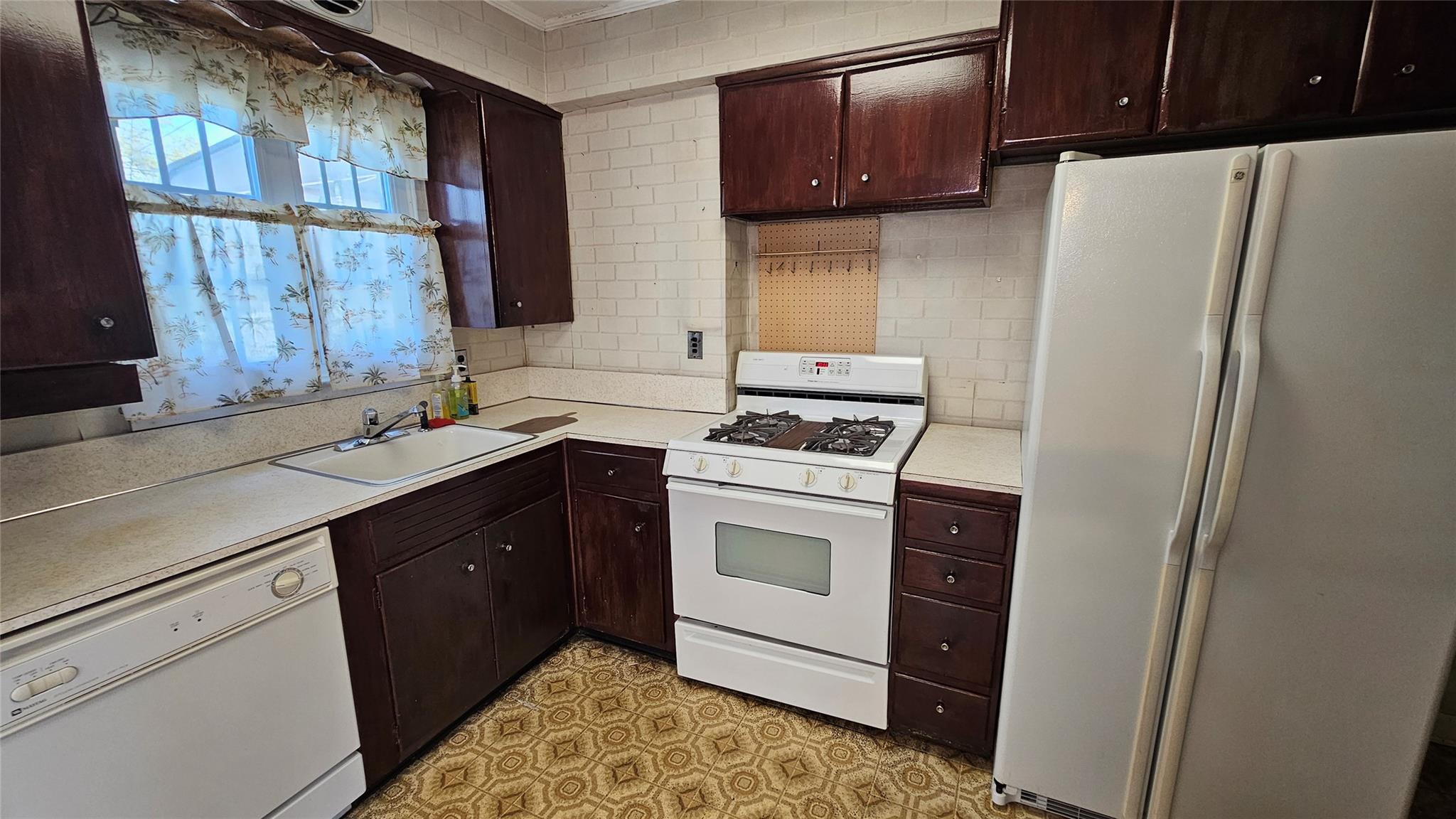 Single Family 201 Street  Queens, NY 11364, MLS-830534-4