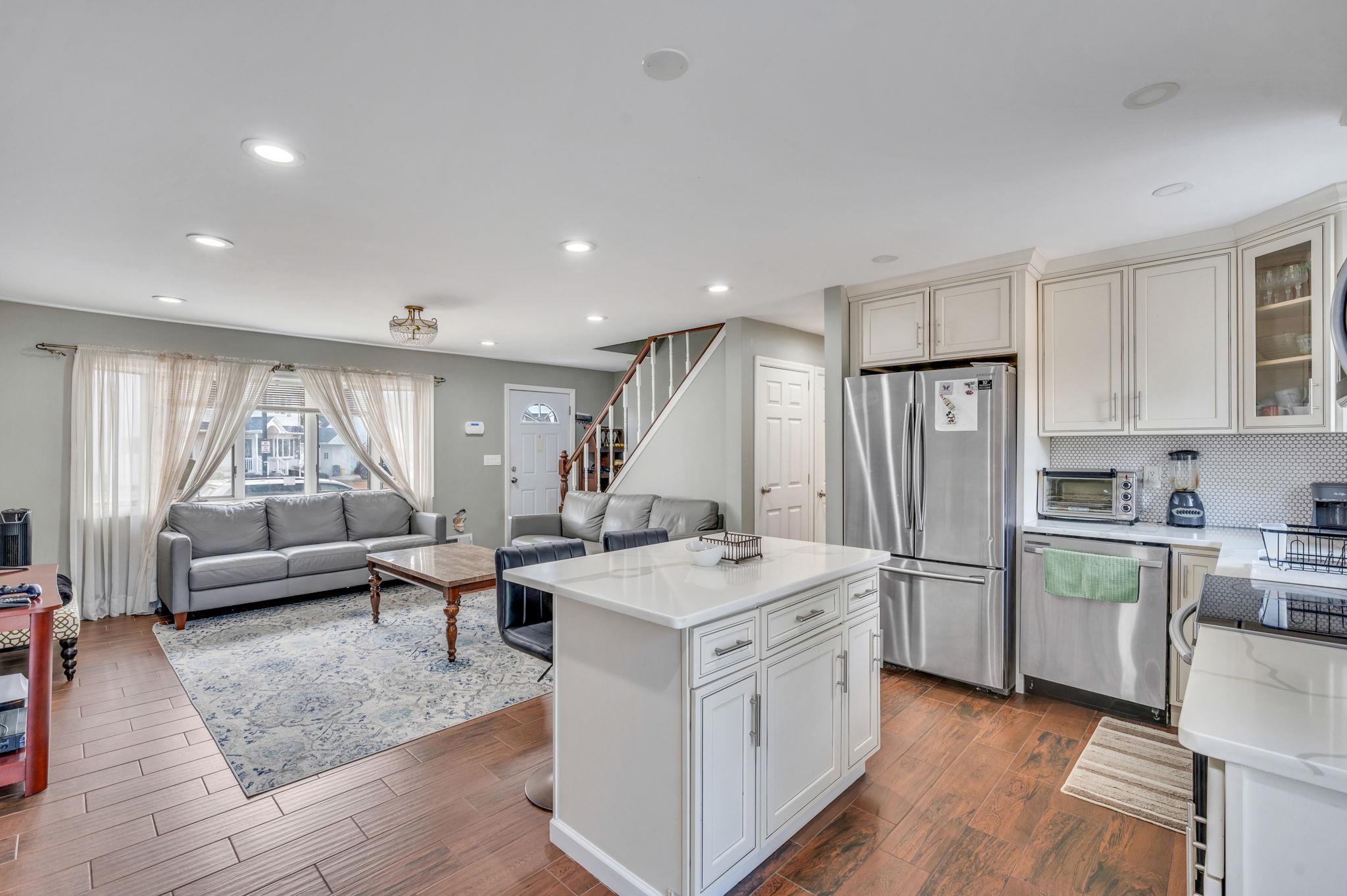 Single Family Marlon  Nassau County, NY 11714, MLS-830650-6