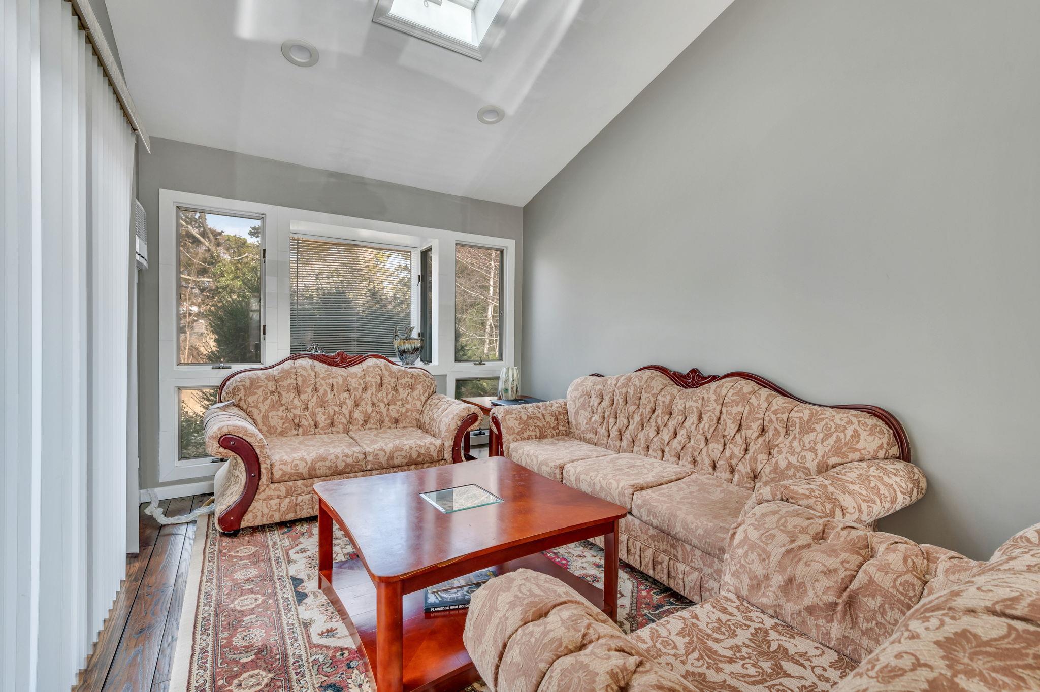 Single Family Marlon  Nassau County, NY 11714, MLS-830650-9