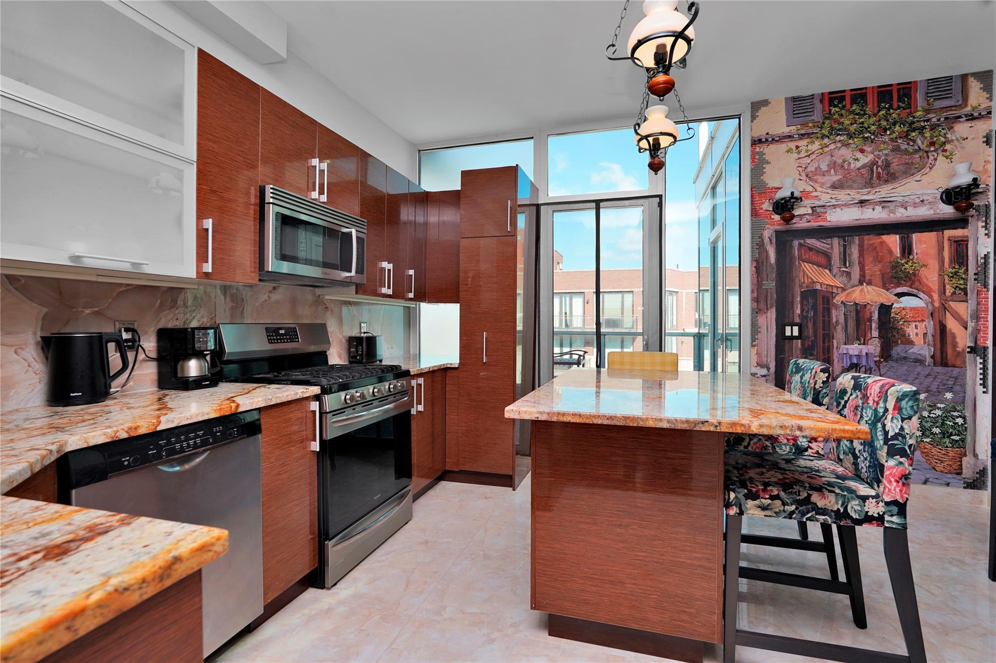 Condo Neptune  Brooklyn, NY 11235, MLS-830653-17