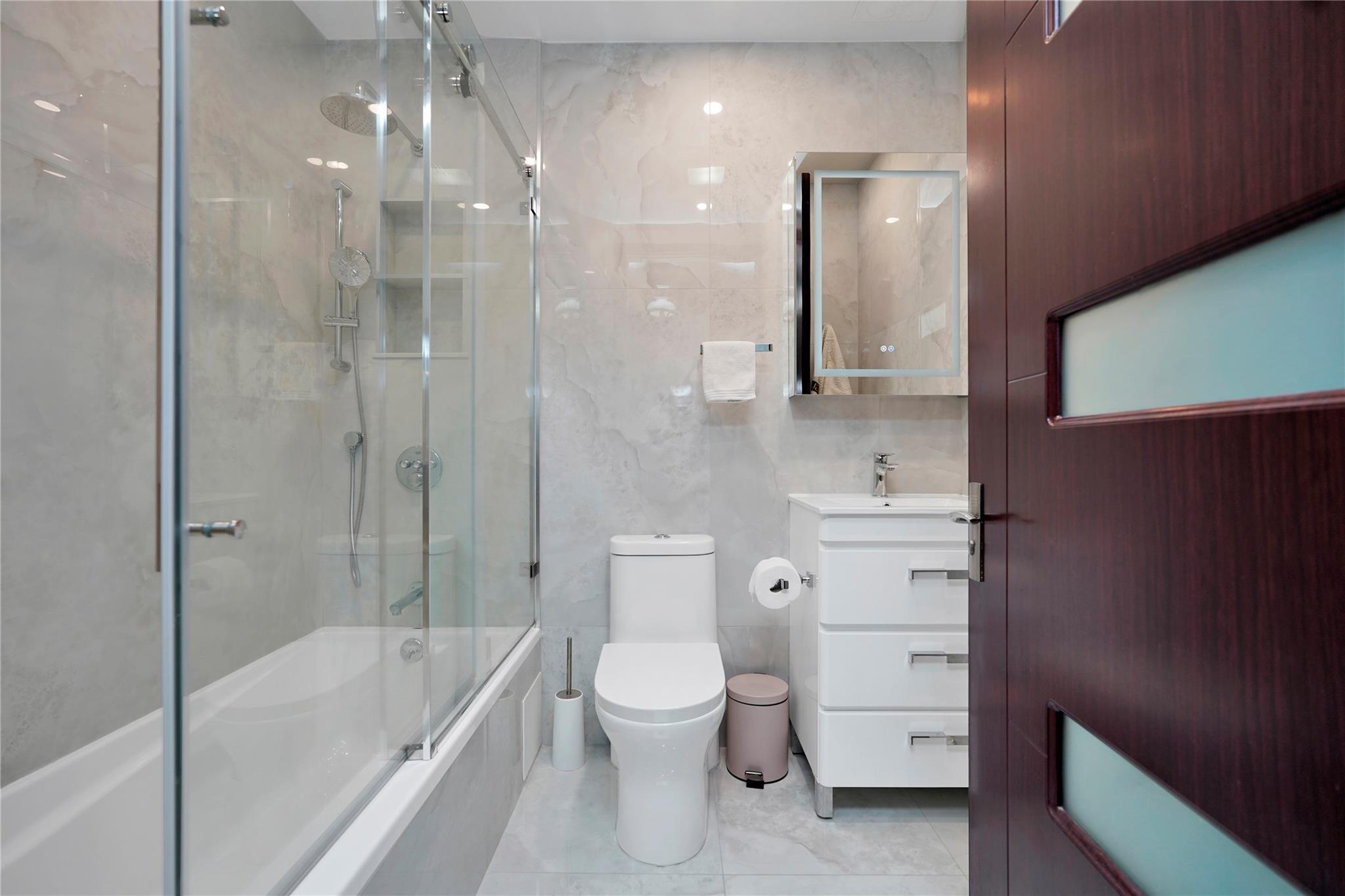 Condo Neptune  Brooklyn, NY 11235, MLS-830653-20