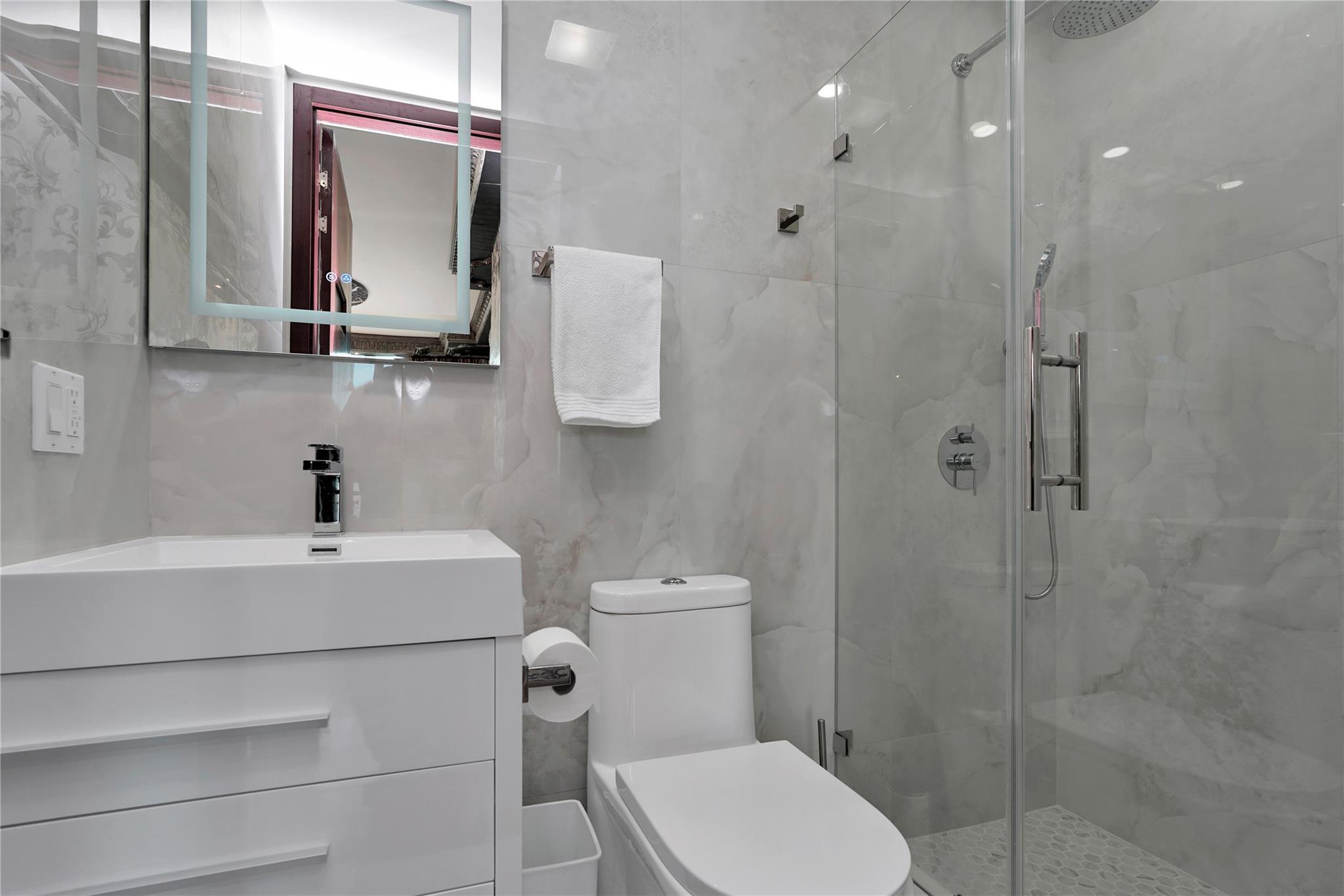 Condo Neptune  Brooklyn, NY 11235, MLS-830653-21