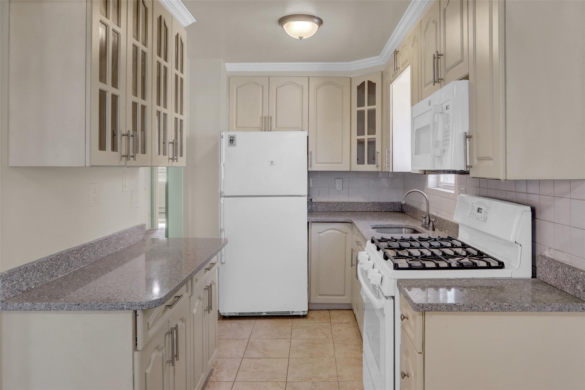 Apartment 166th Street 166th Street Jamaica,  Ny 11433  Queens, NY 11433, MLS-830654-10