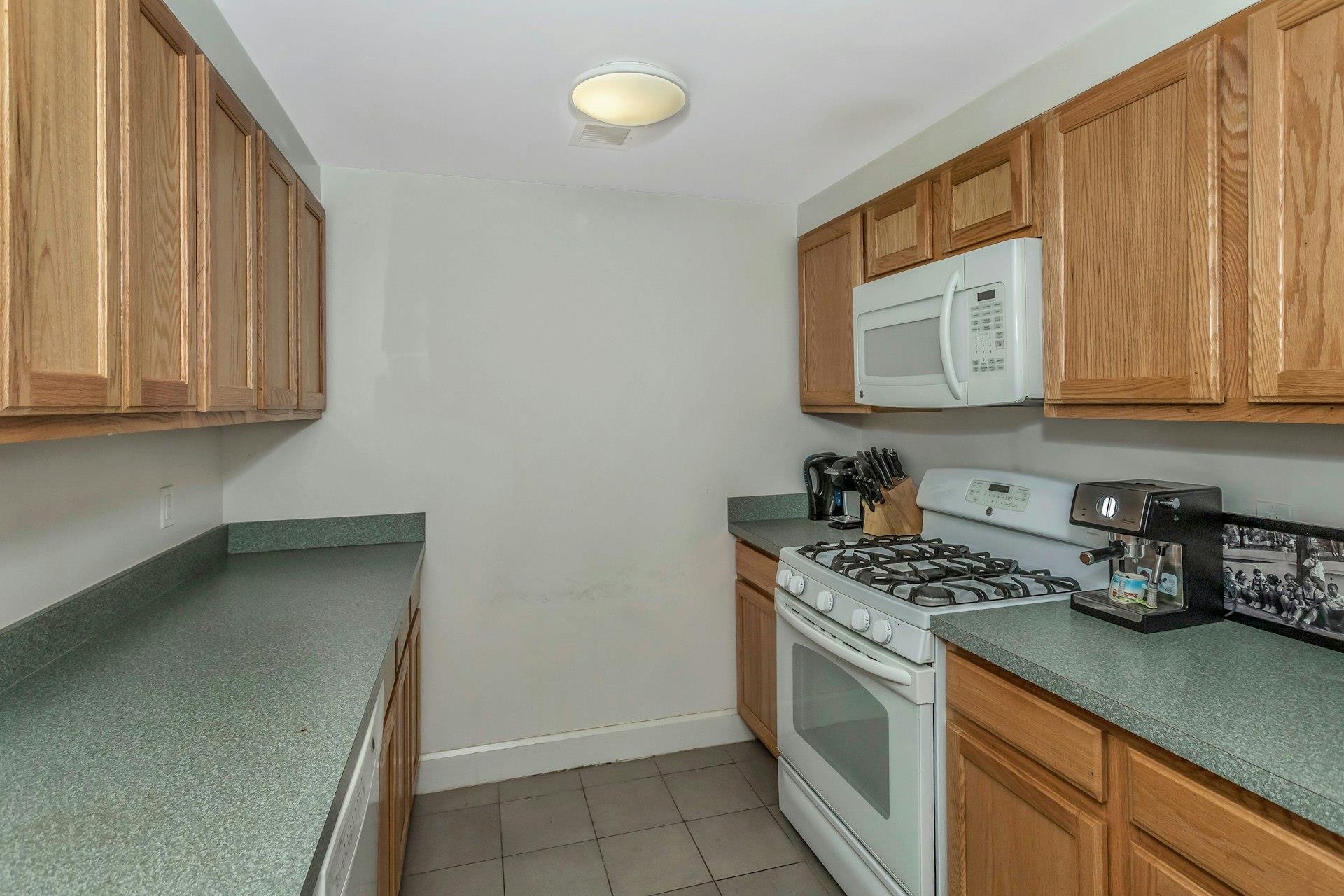 Coop Lexington  Manhattan, NY 10035, MLS-830658-12
