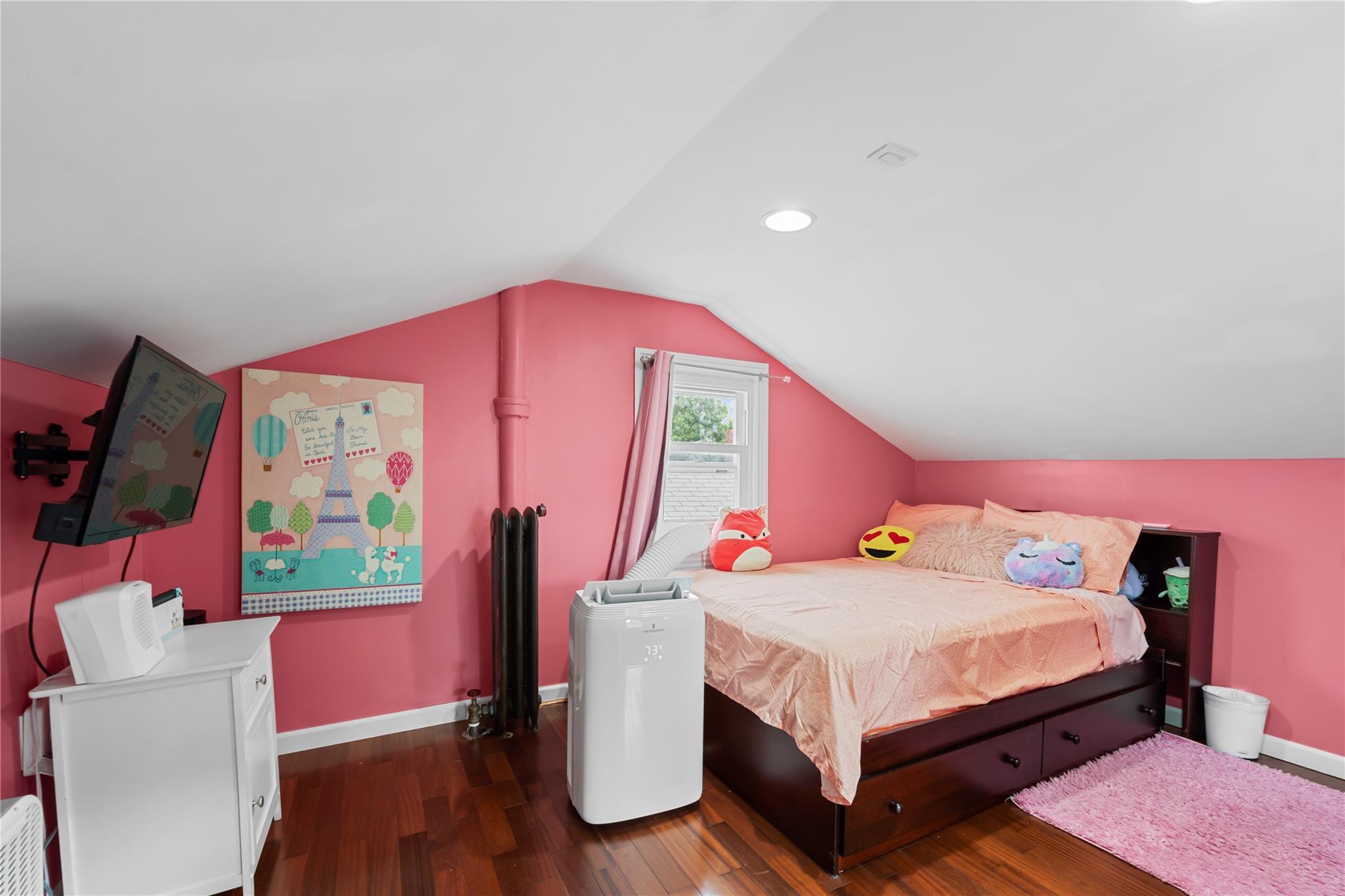 Single Family 91st  Queens, NY 11421, MLS-830703-23