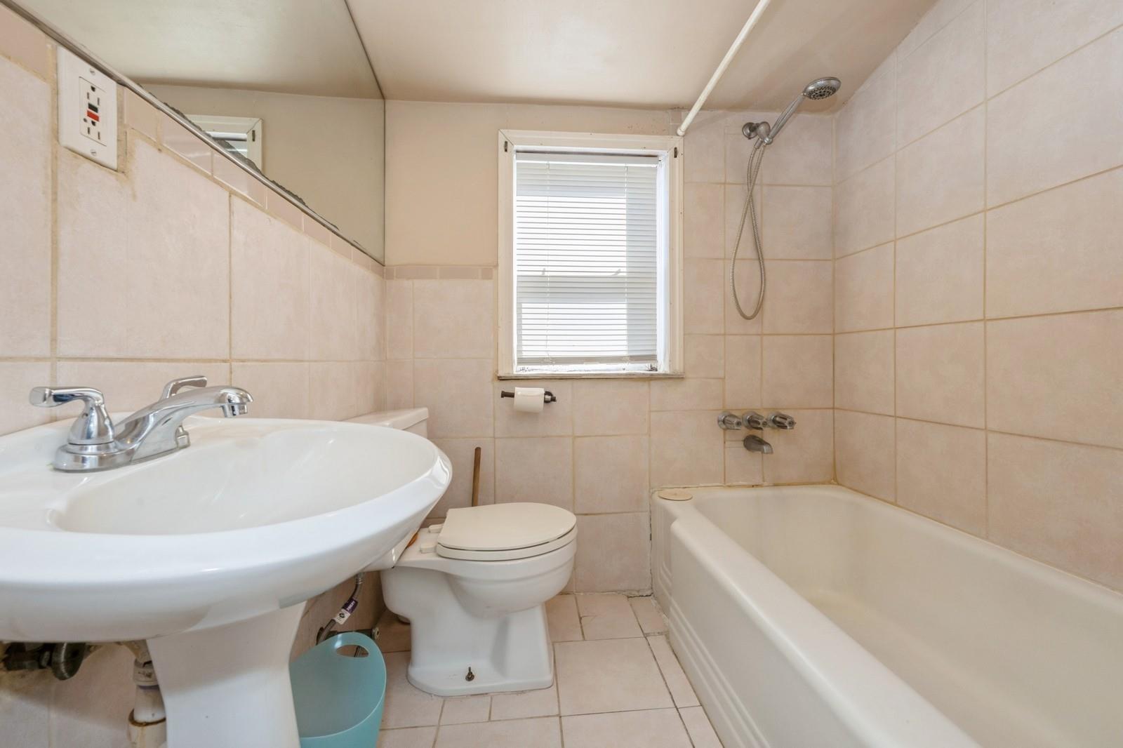 Single Family Cedar  Nassau County, NY 11575, MLS-830729-18