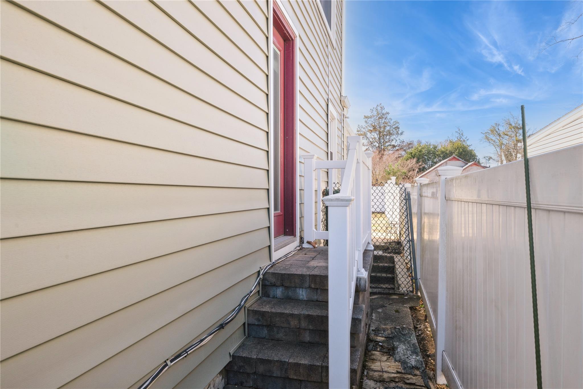 Single Family Cedar  Nassau County, NY 11575, MLS-830729-26