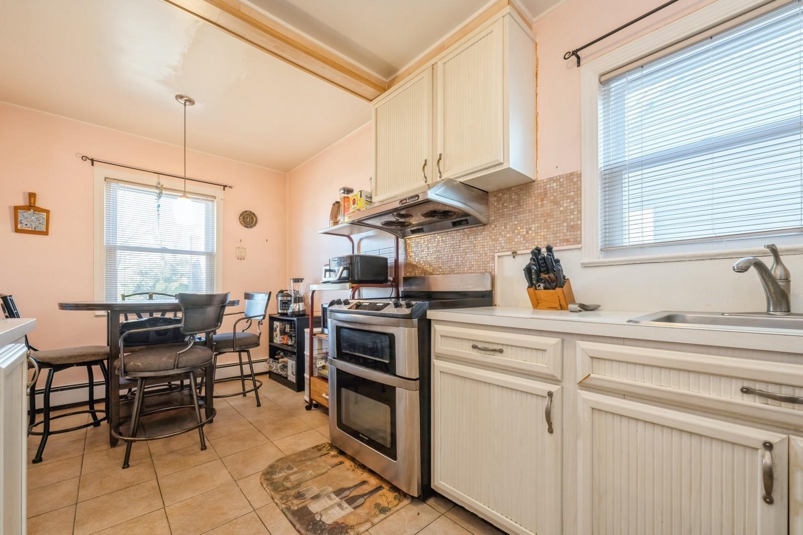 Single Family Cedar  Nassau County, NY 11575, MLS-830729-6