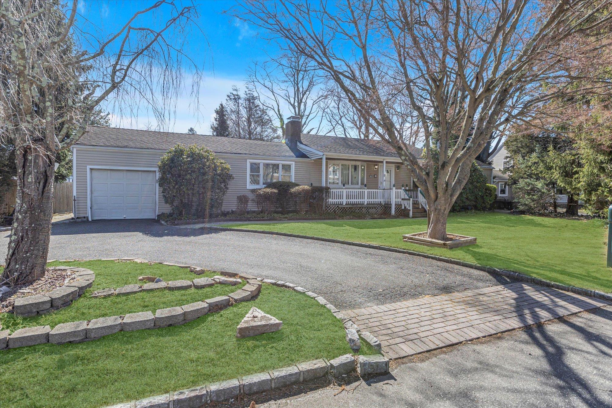 Single Family Shawnee  Suffolk County, NY 11721, MLS-830803-24