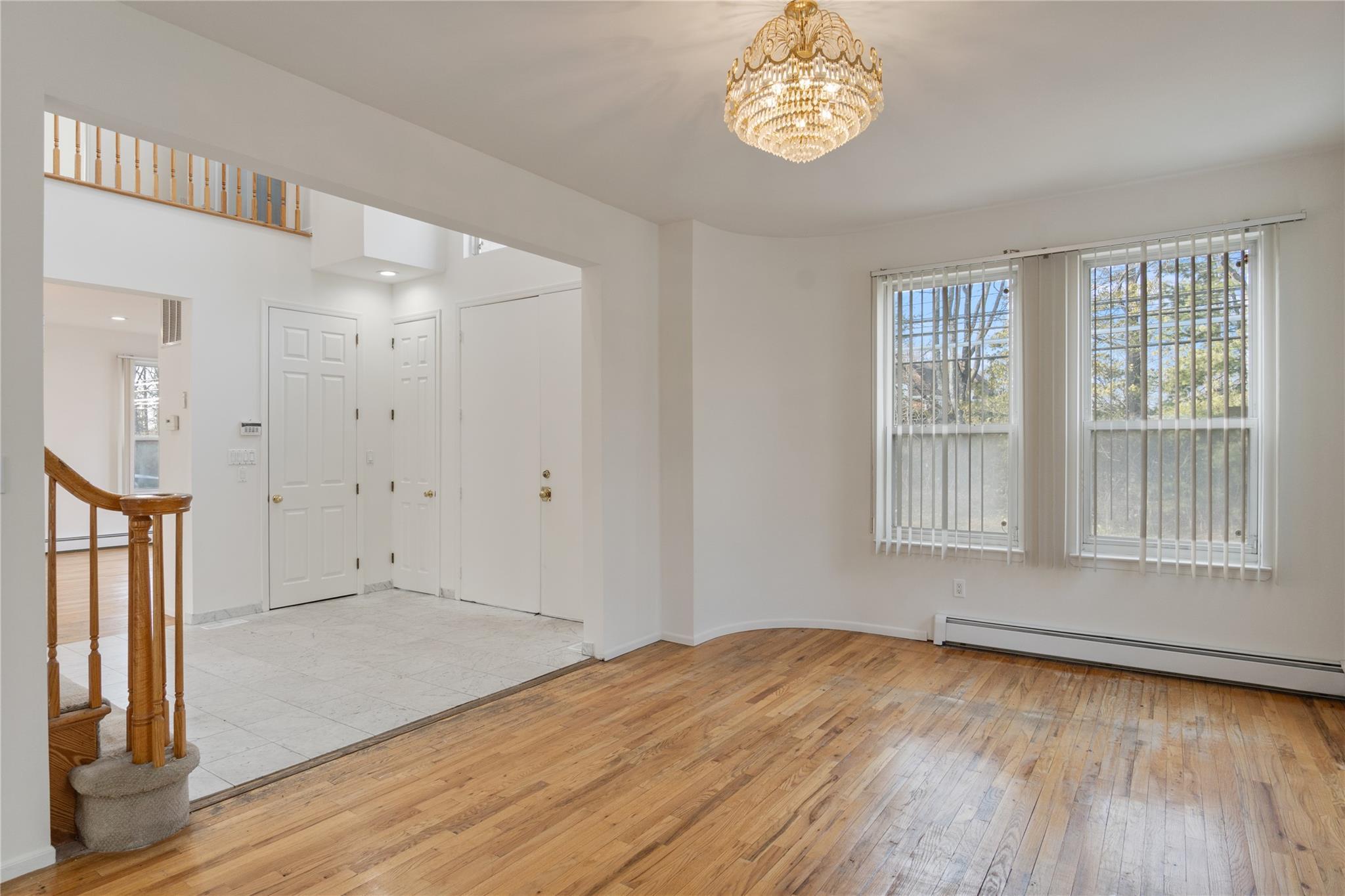 Single Family Hicks  Nassau County, NY 11024, MLS-830804-12