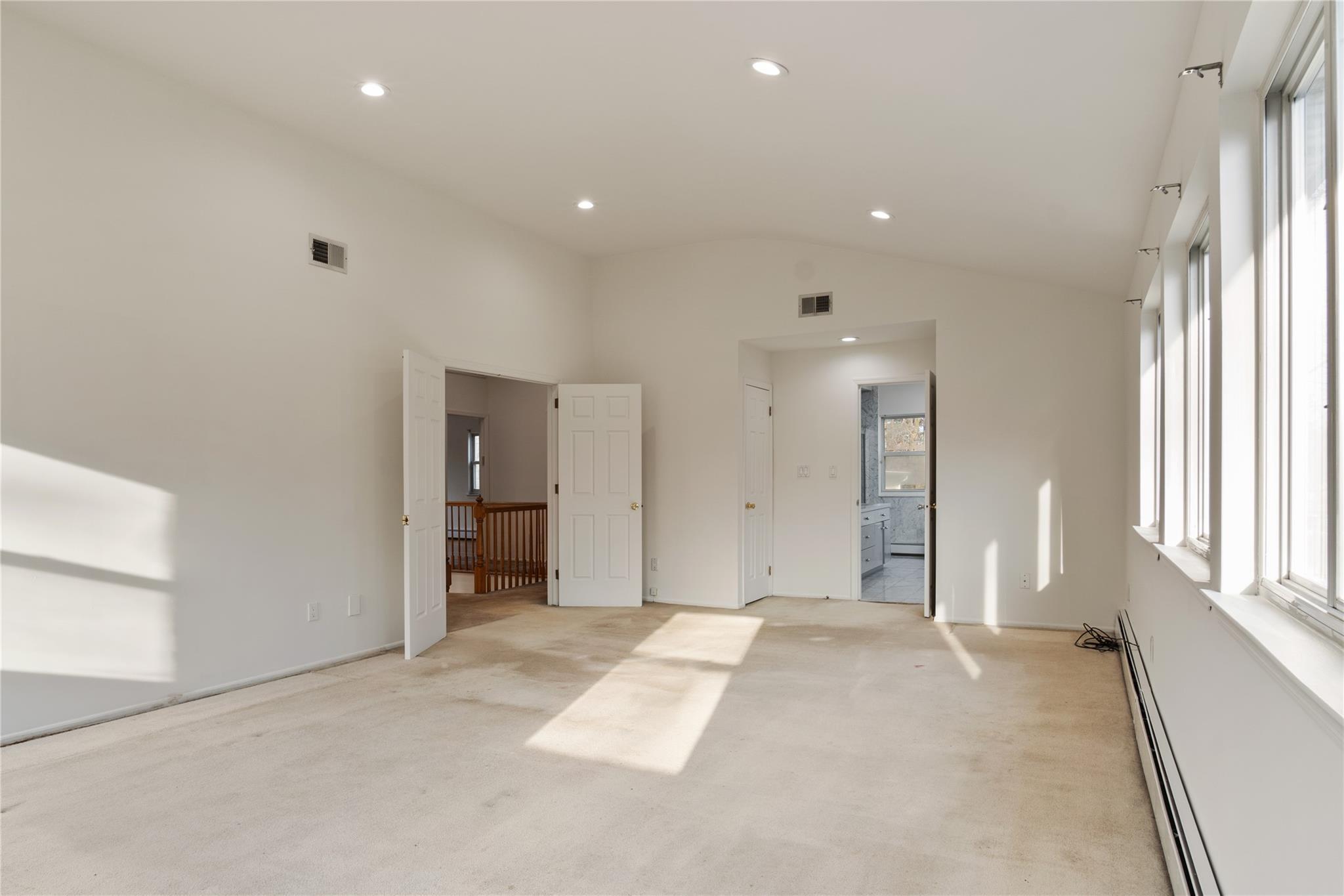 Single Family Hicks  Nassau County, NY 11024, MLS-830804-20