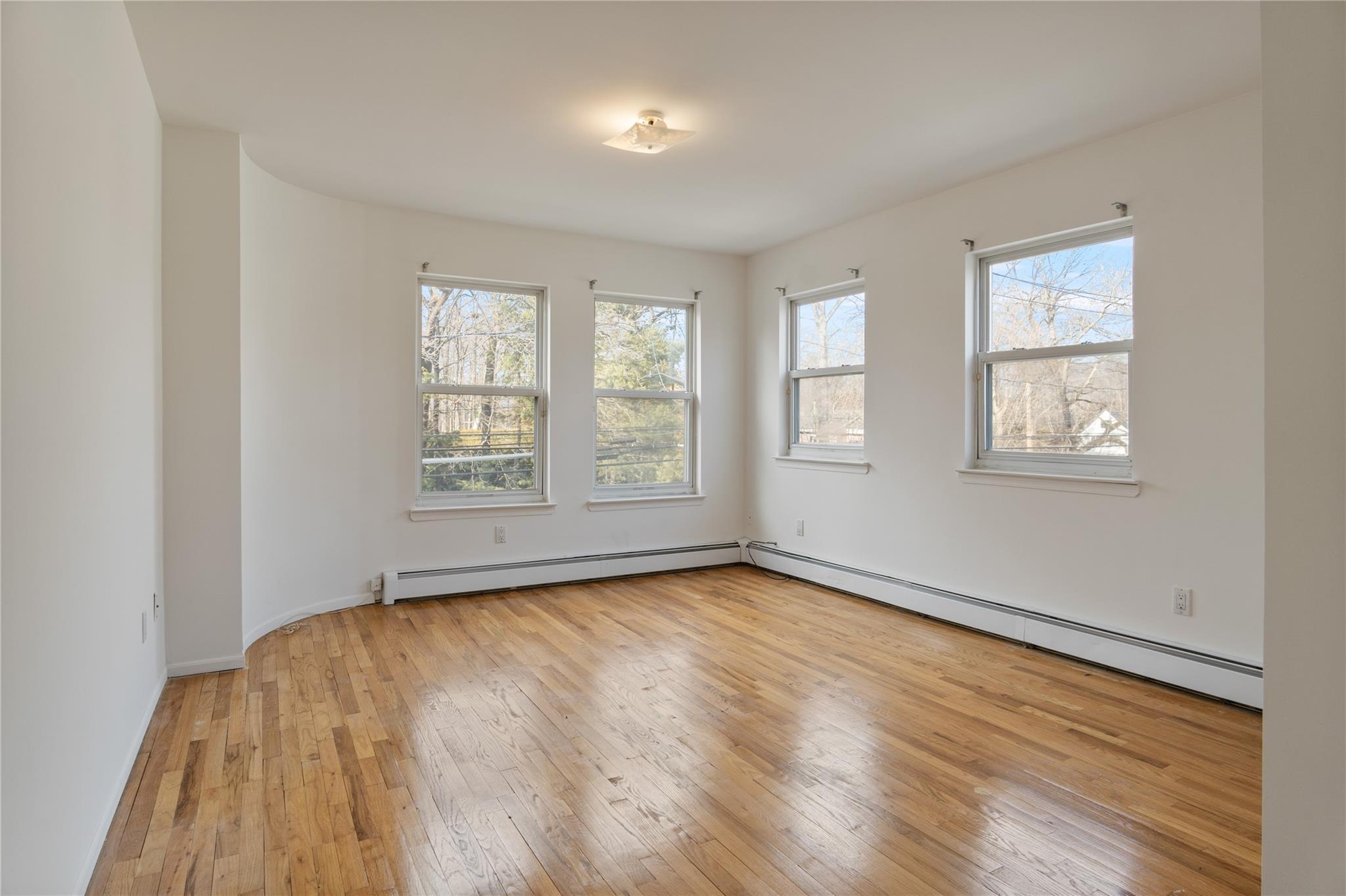 Single Family Hicks  Nassau County, NY 11024, MLS-830804-22