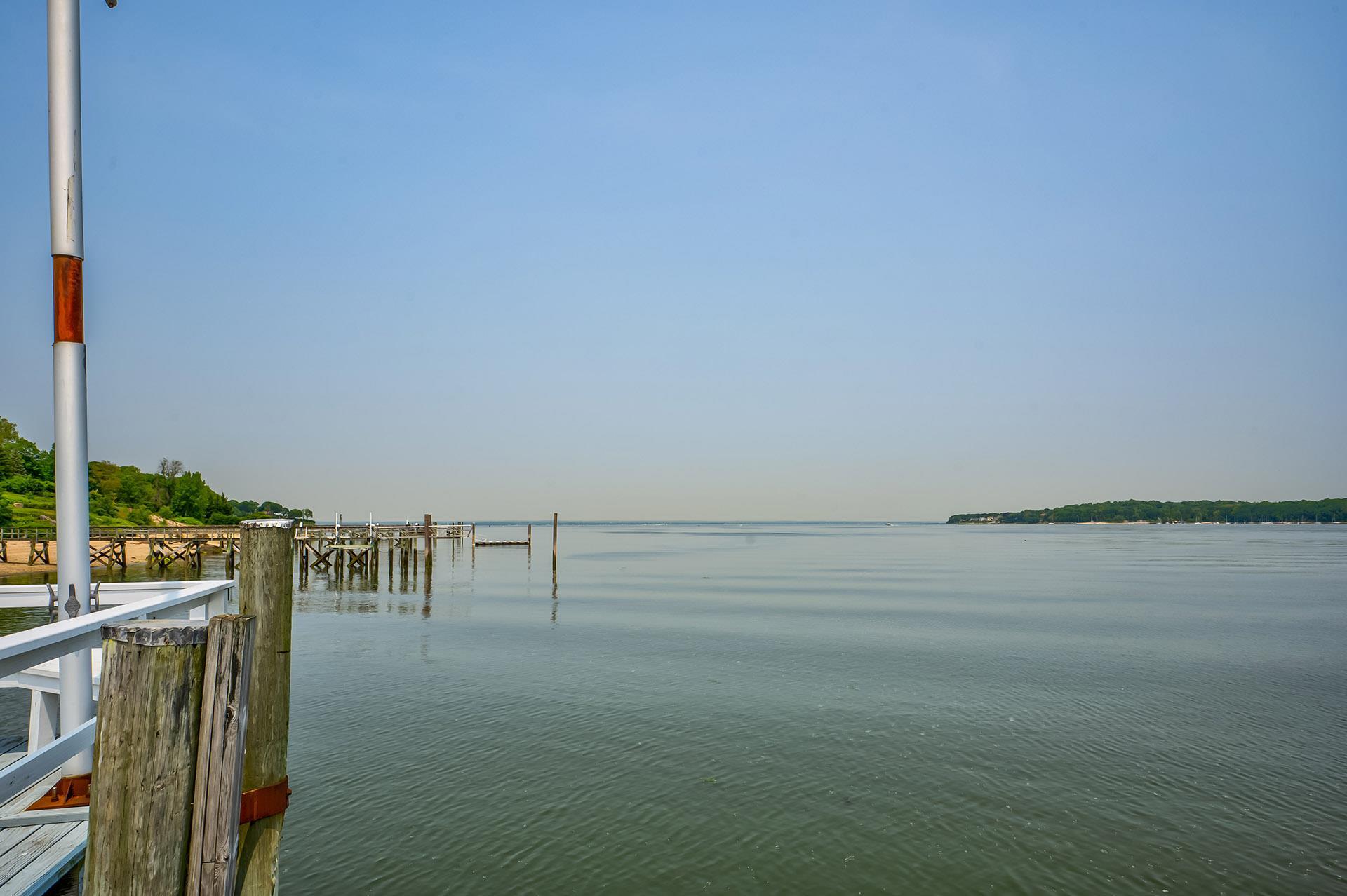 Single Family Harbor Acres  Nassau County, NY 11050, MLS-830806-24