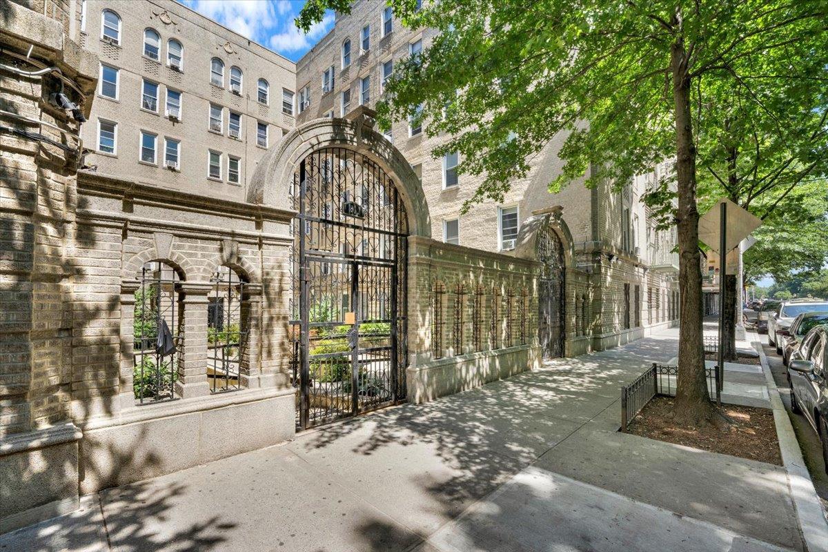 Coop Walton  Bronx, NY 10451, MLS-830876-11
