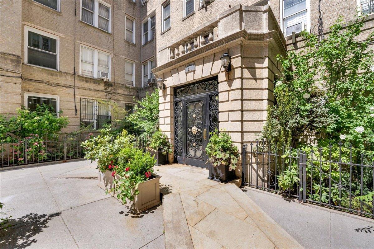Coop Walton  Bronx, NY 10451, MLS-830876-13
