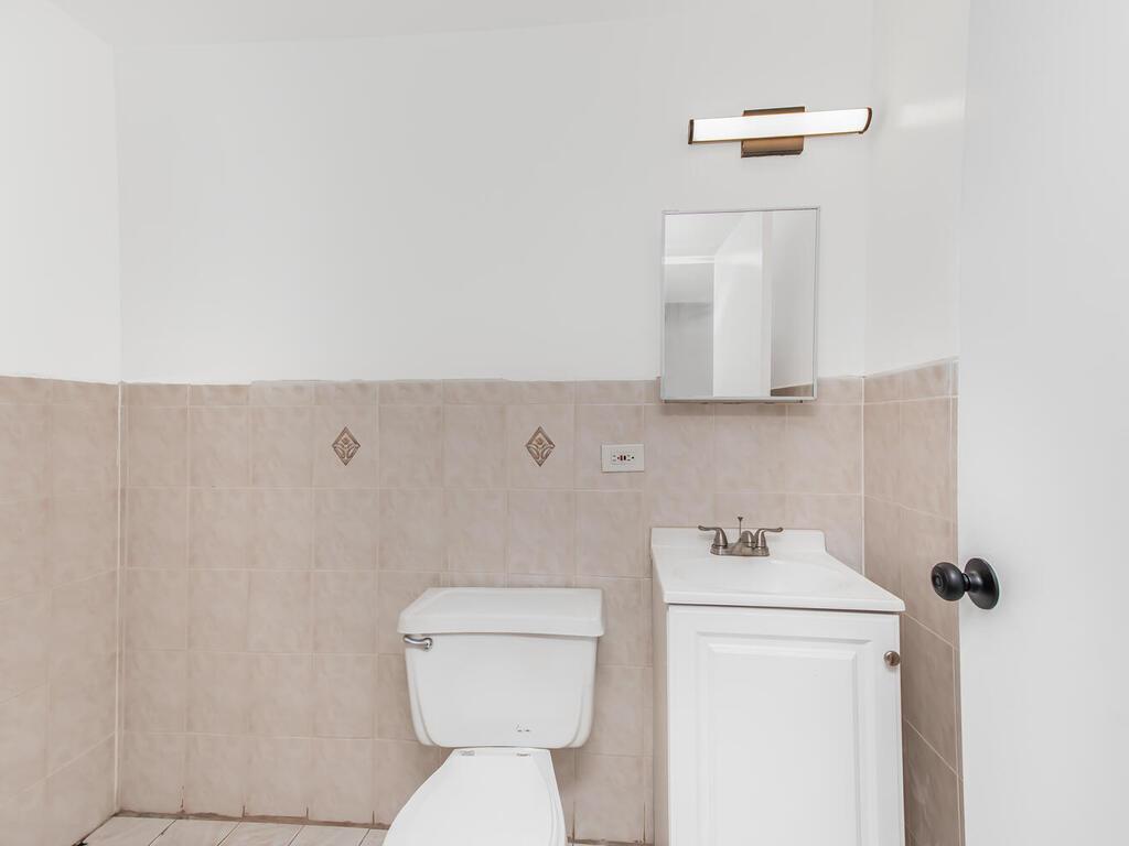 Apartment Netherland  Bronx, NY 10463, MLS-830882-13