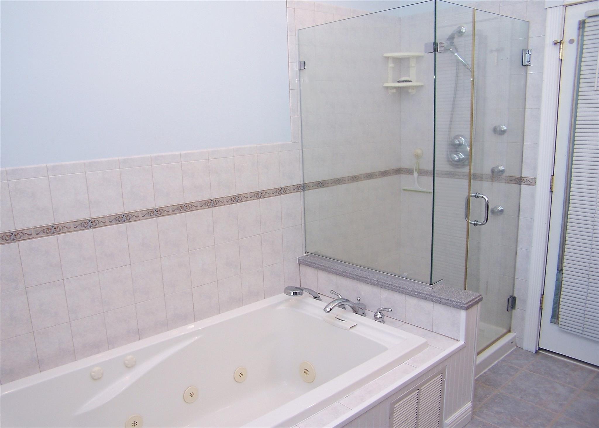 Single Family Hampton  Suffolk County, NY 11950, MLS-830998-15