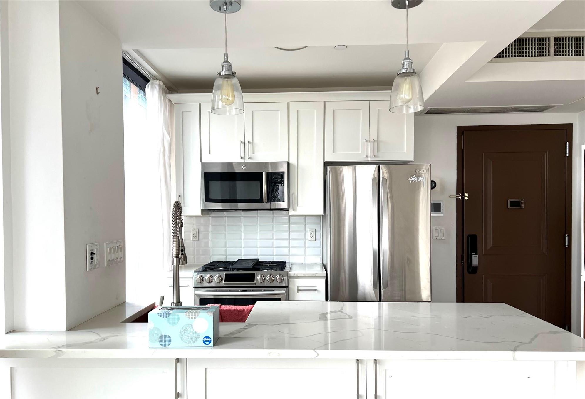 Apartment 27th Street  Queens, NY 11101, MLS-831011-3