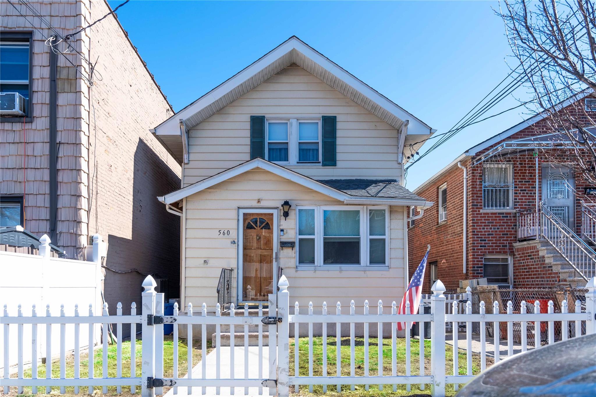 Single Family in New York - Logan  Bronx, NY 10465