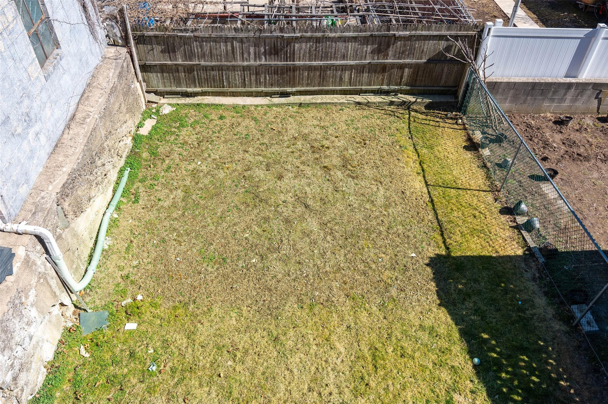 Single Family Logan  Bronx, NY 10465, MLS-831031-12