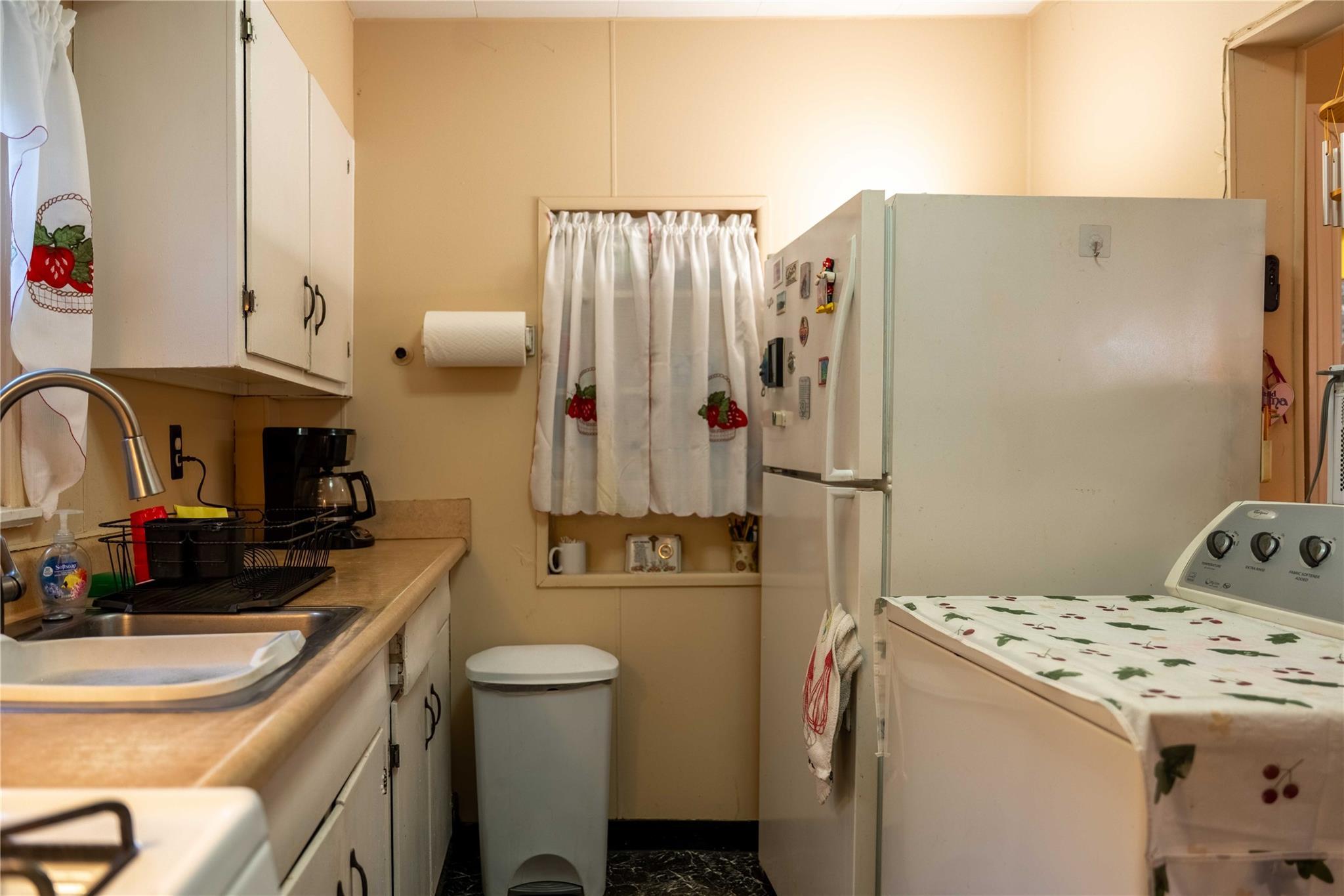 Single Family Logan  Bronx, NY 10465, MLS-831031-7