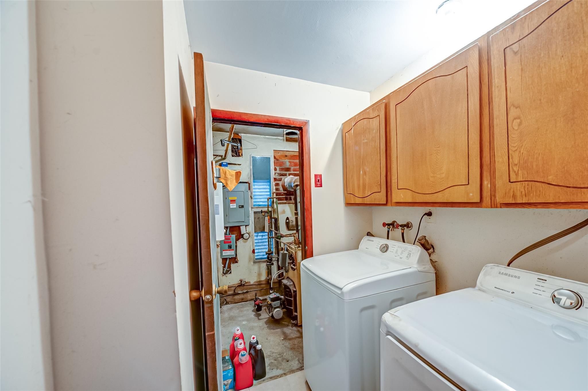 Single Family Hemlock  Suffolk County, NY 11951, MLS-831044-11