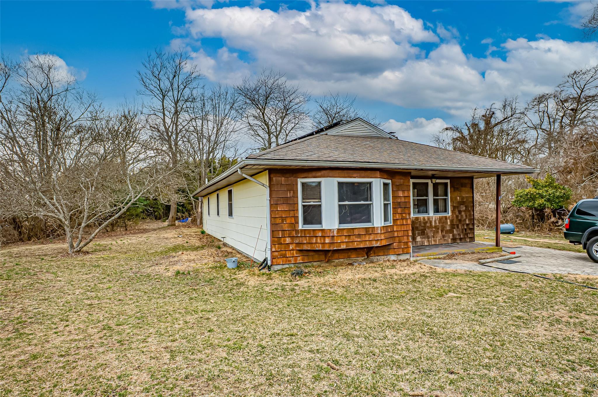 Single Family Hemlock  Suffolk County, NY 11951, MLS-831044-35