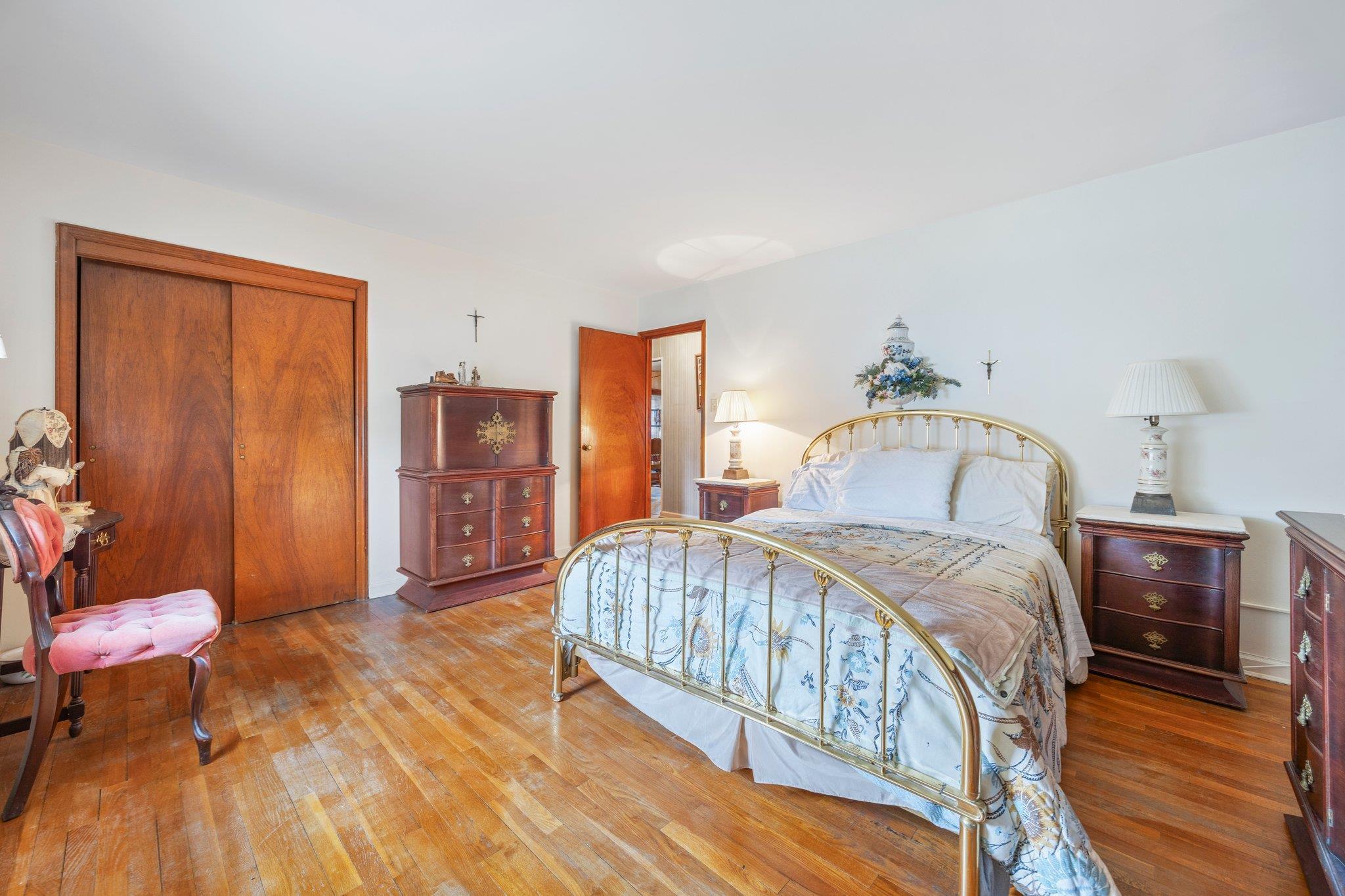 Single Family 97th  Queens, NY 11414, MLS-831070-11