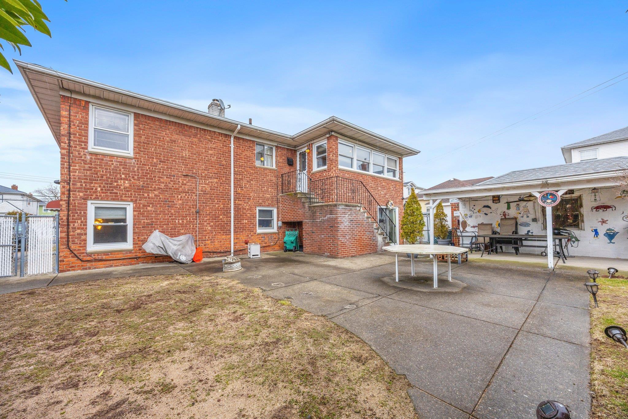 Single Family 97th  Queens, NY 11414, MLS-831070-26