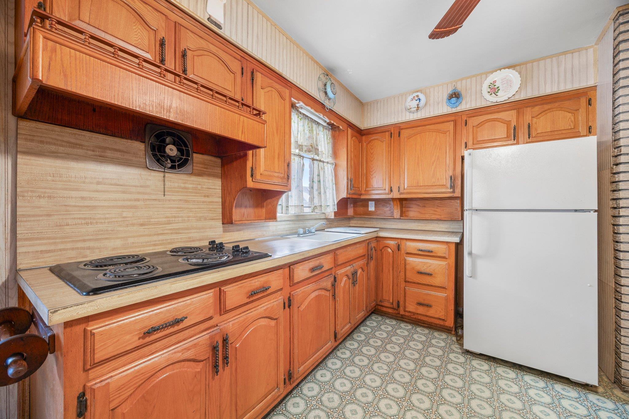 Single Family 97th  Queens, NY 11414, MLS-831070-8