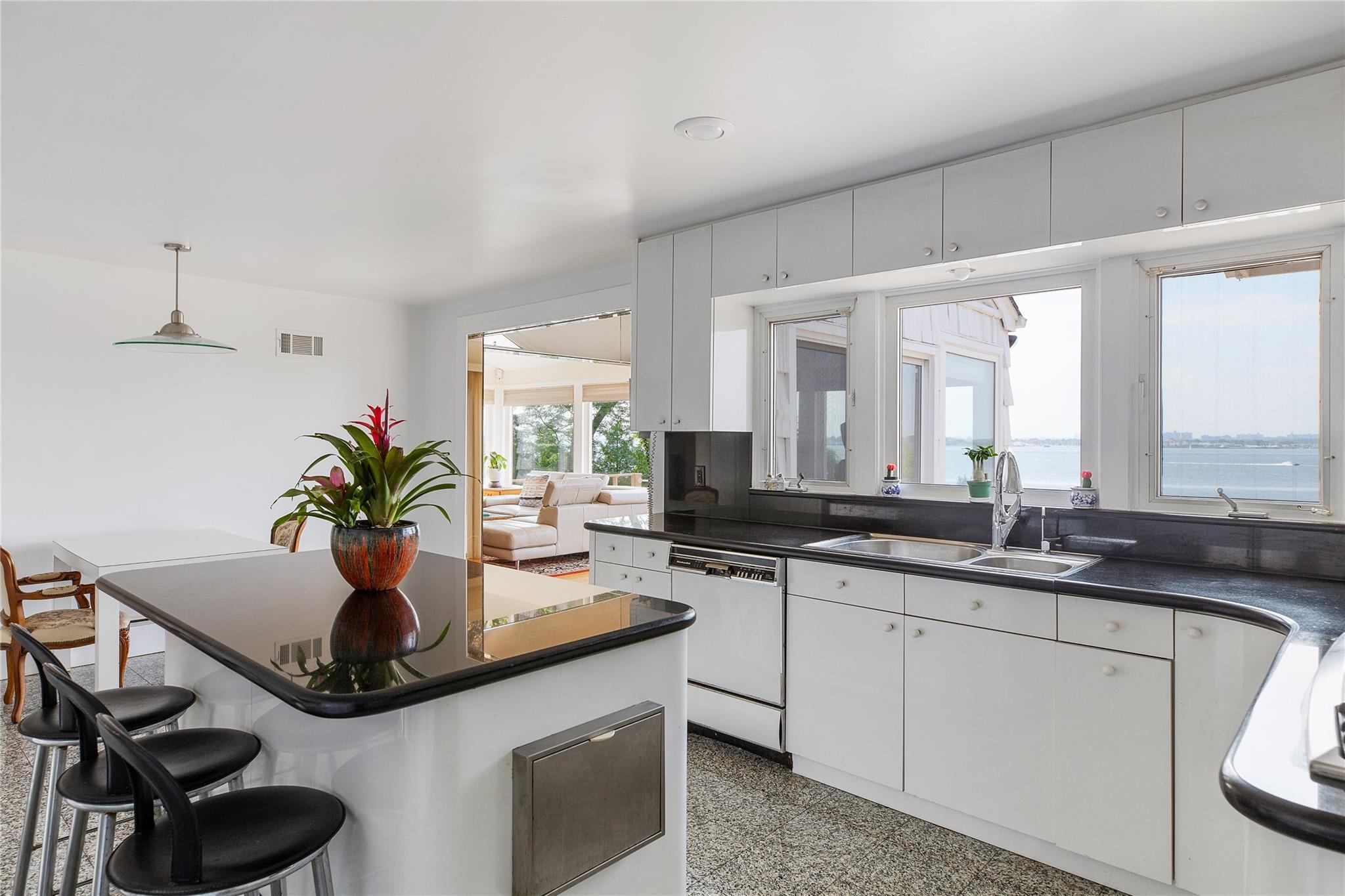 Single Family Cricket Nassau County, NY 11024, MLS-831115-14