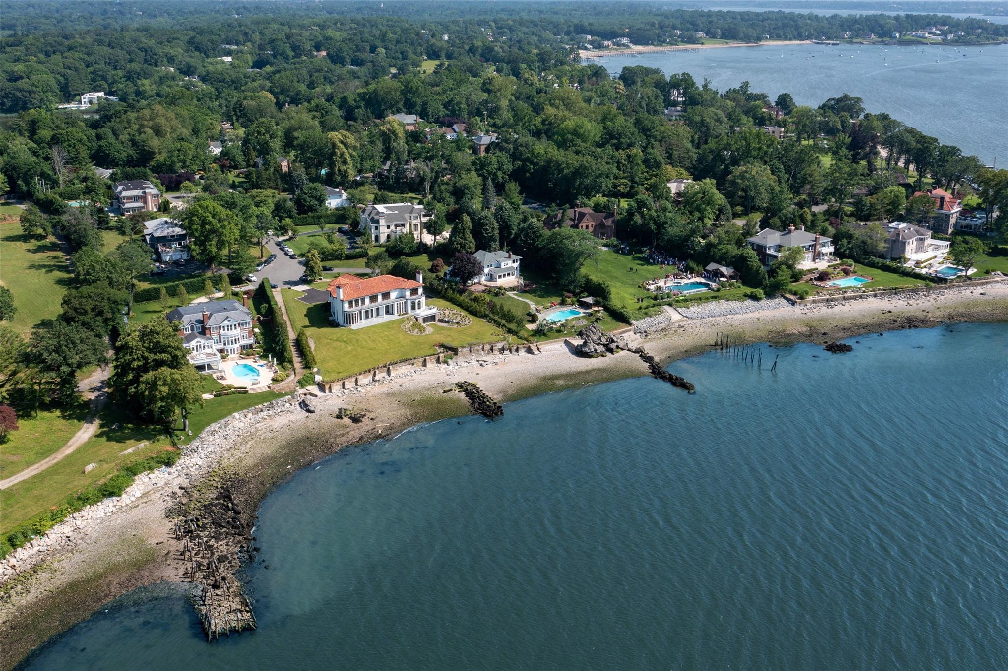 Single Family Cricket  Nassau County, NY 11024, MLS-831115-28