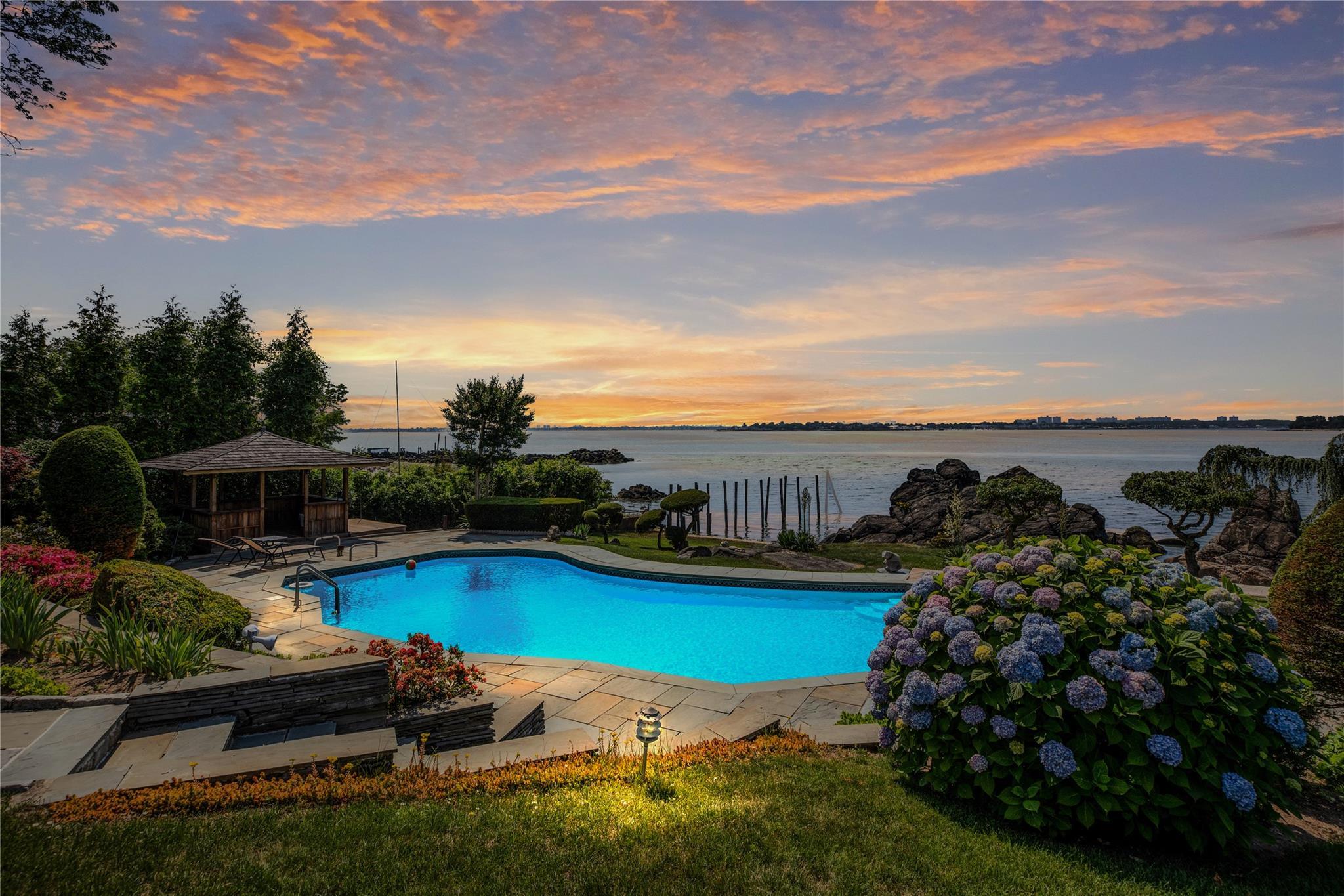 Single Family Cricket Nassau County, NY 11024, MLS-831115-4