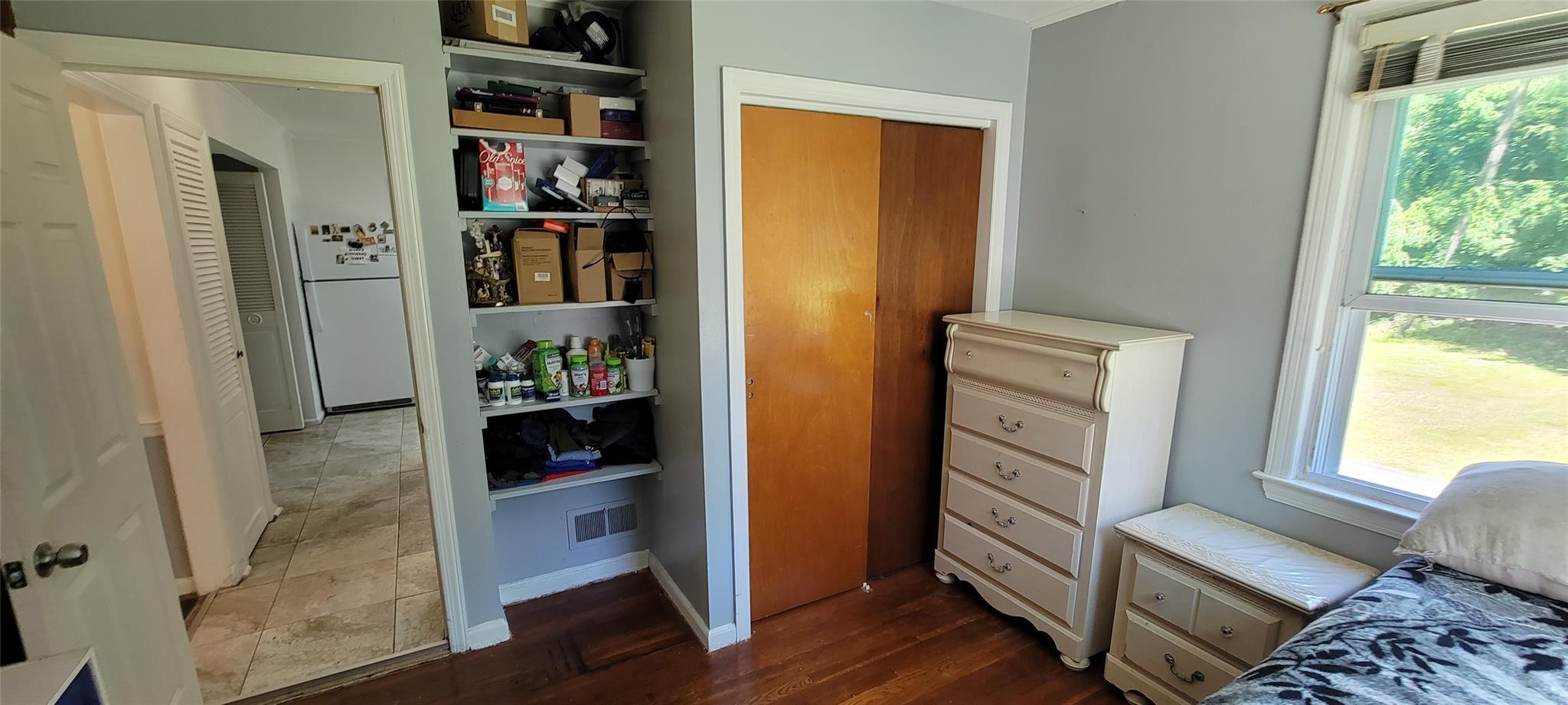 Single Family Scarsdale  Westchester County, NY 10707, MLS-831116-15