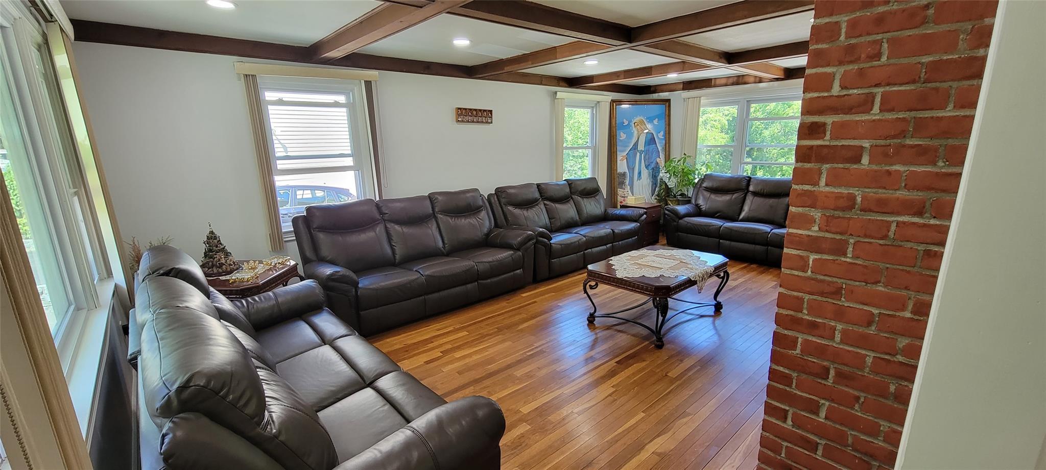 Single Family Scarsdale  Westchester County, NY 10707, MLS-831116-6