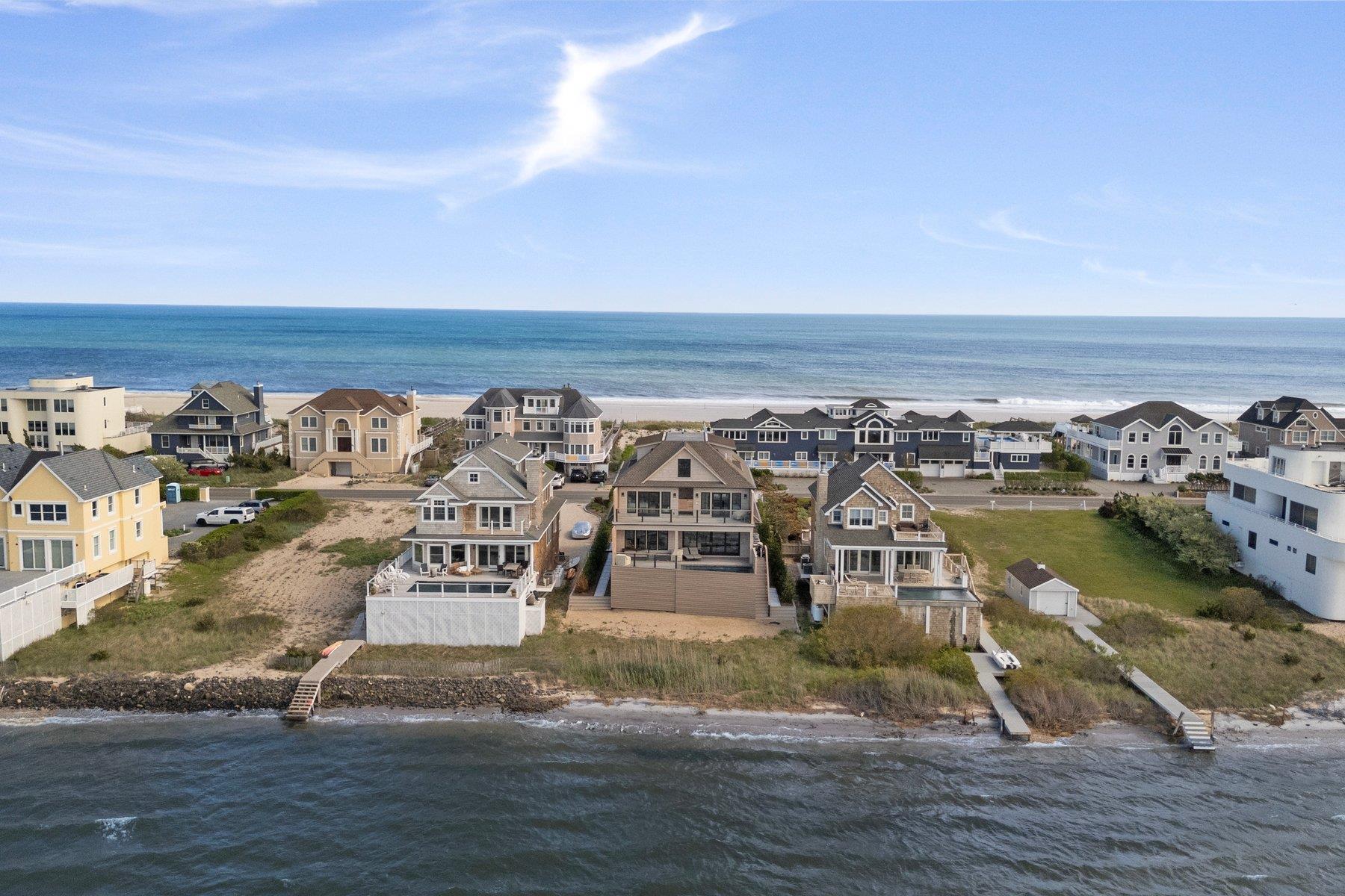 Single Family Dune  Suffolk County, NY 11978, MLS-831118-36