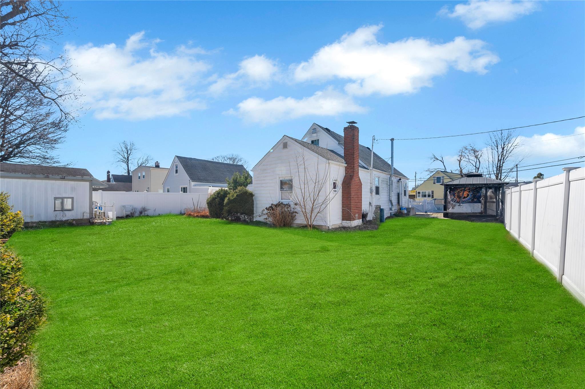 Single Family Schiller  Nassau County, NY 11801, MLS-831124-16
