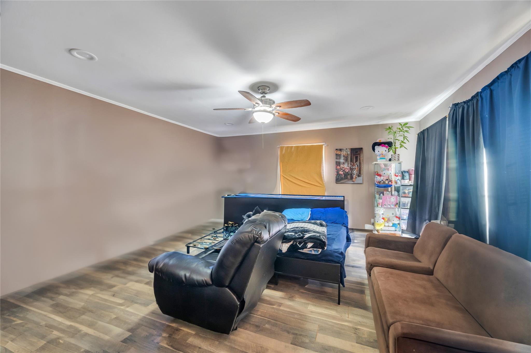Single Family Schiller  Nassau County, NY 11801, MLS-831124-4